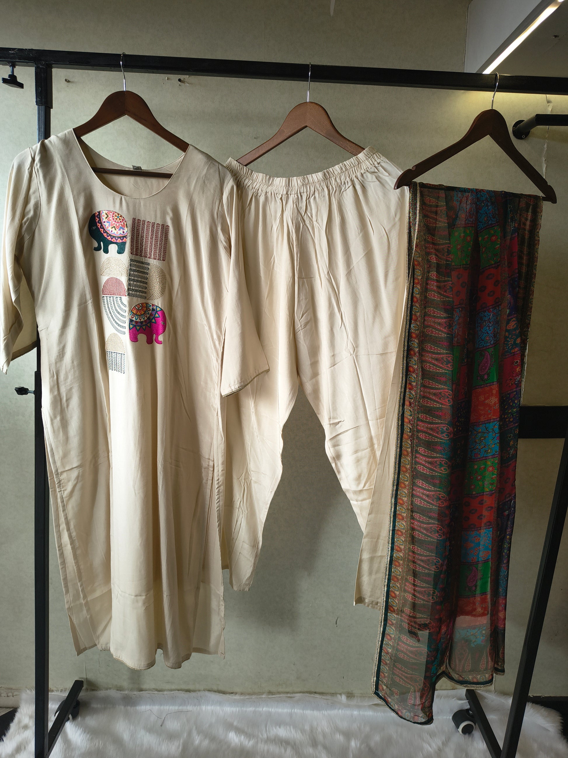Ivory Cotton Kurta Set with Elephant Motif & Printed Dupatta – Premium 3 Piece Ethnic Ensemble