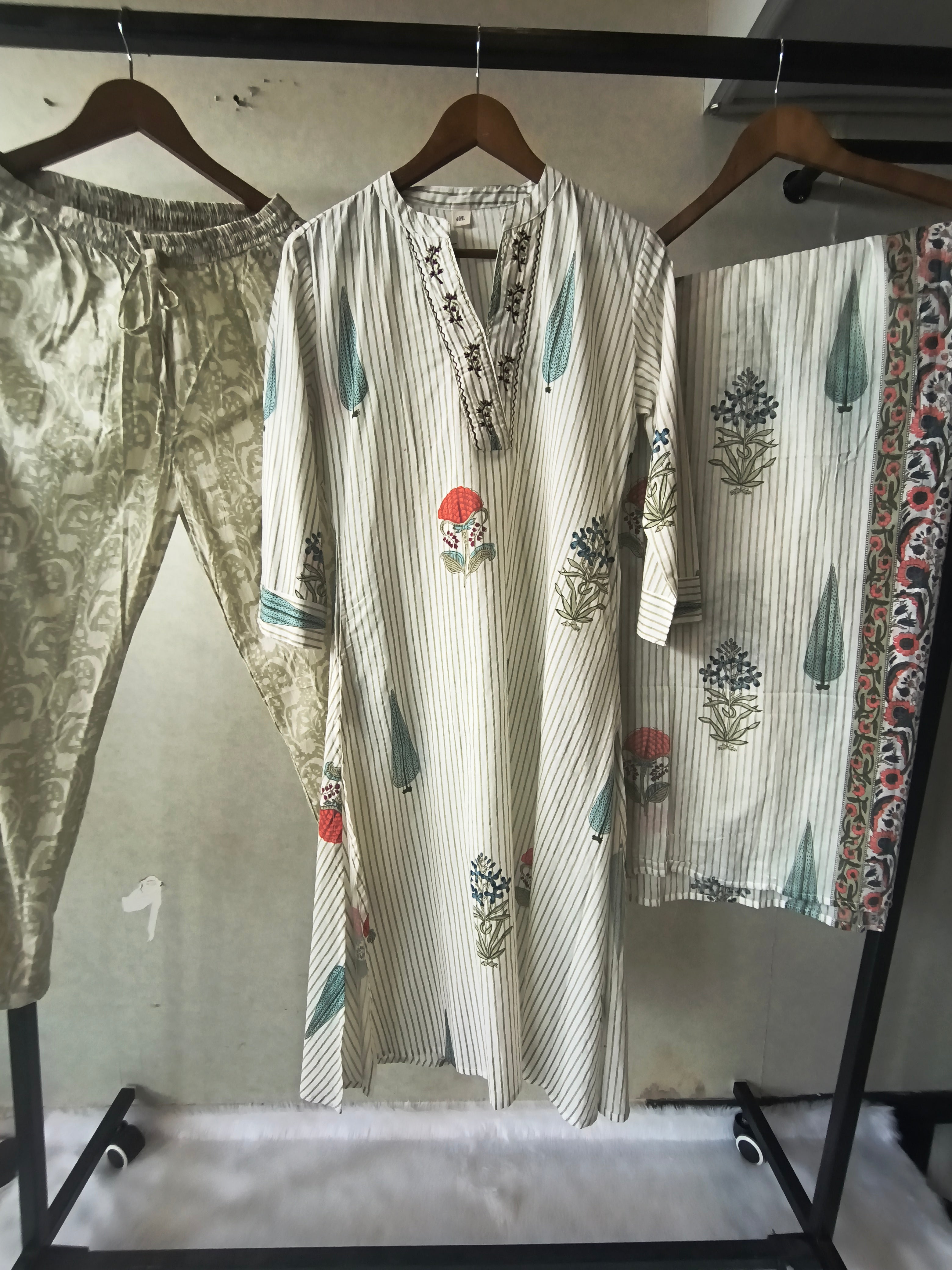 Image of Premium Ivory Handblock Printed Cotton Straight Kurta Set with Printed Pants & Dupatta