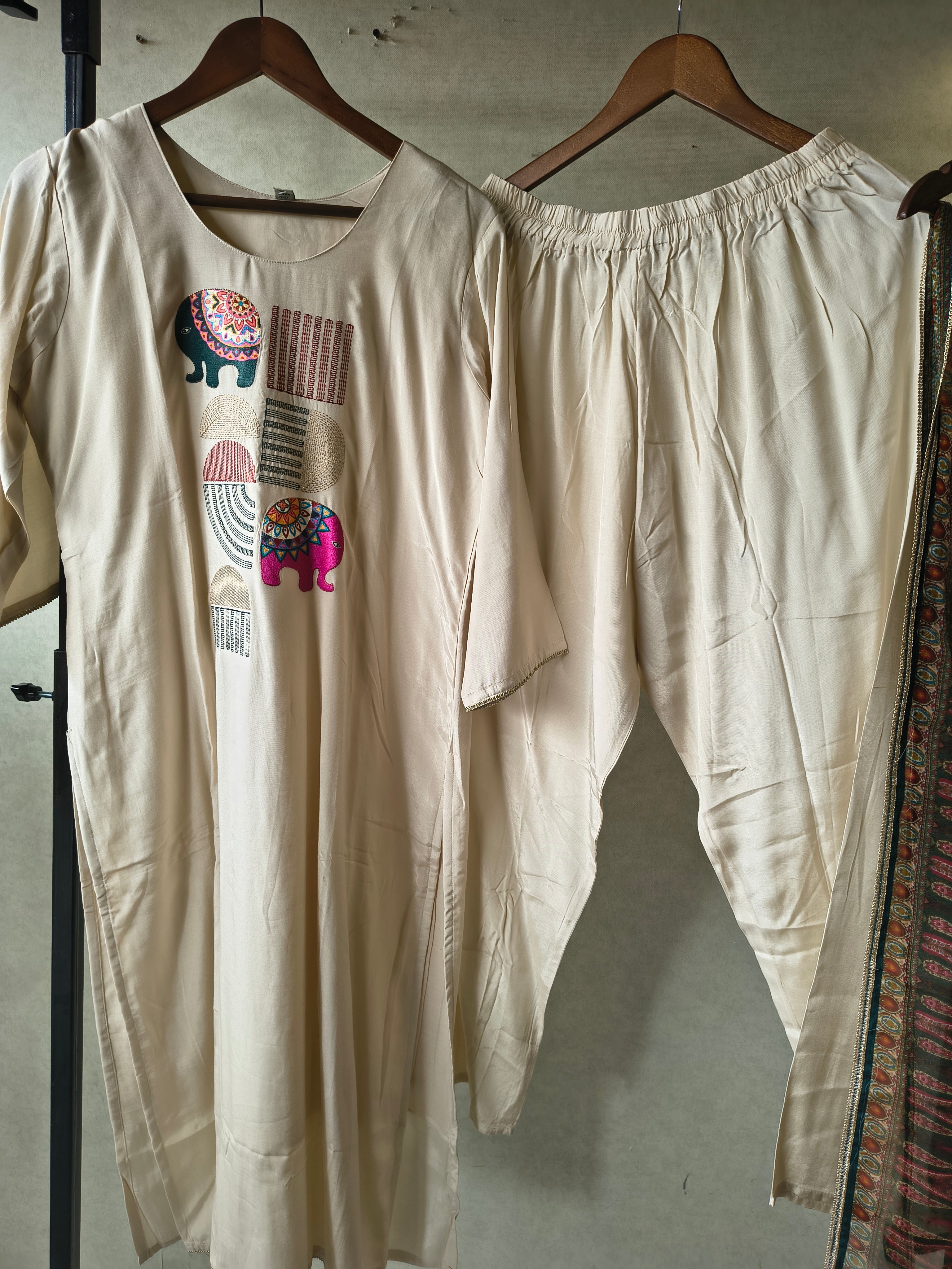 Image of Ivory Cotton Kurta Set with Elephant Motif & Printed Dupatta – Premium 3 Piece Ethnic Ensemble