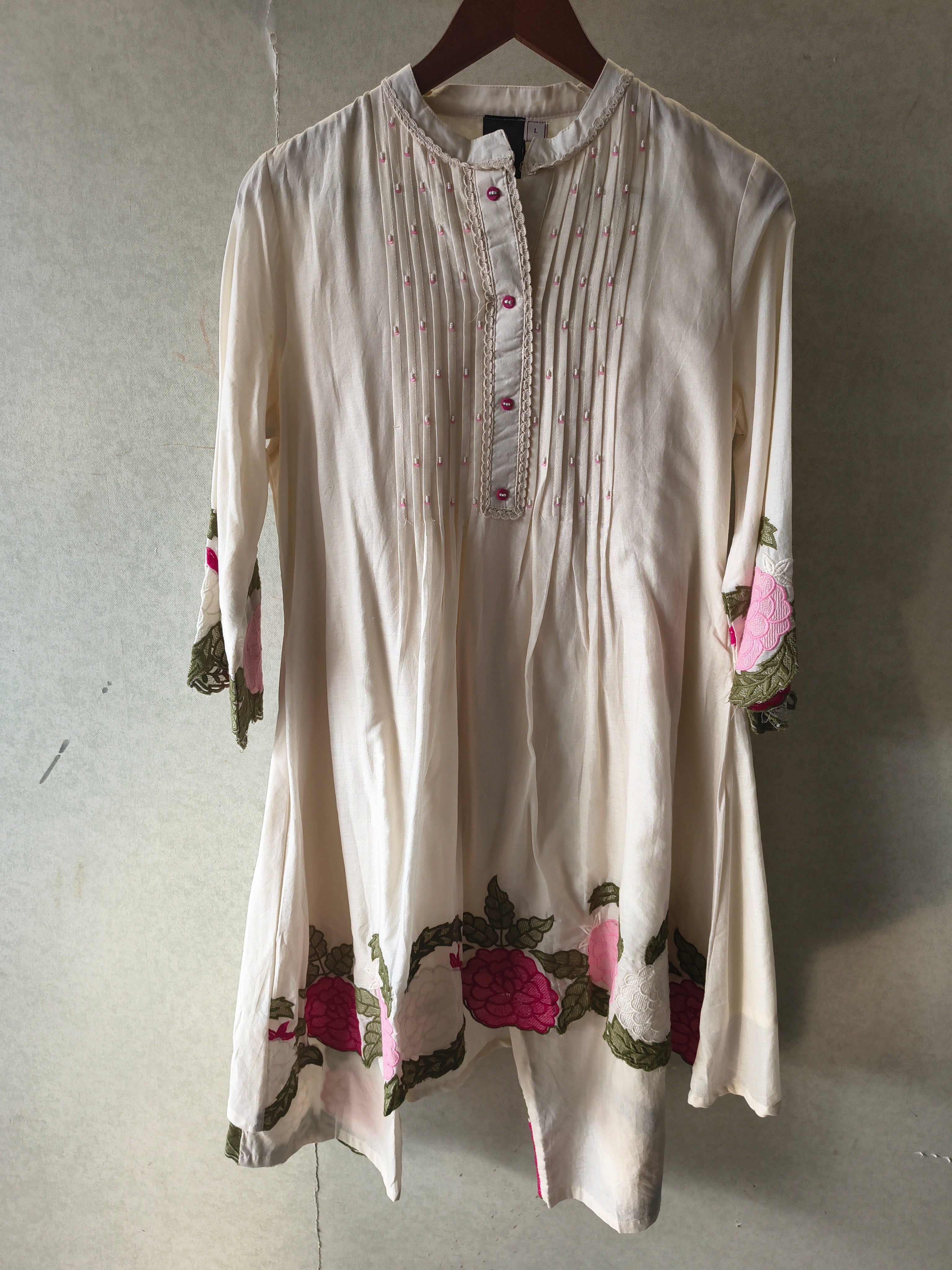 Image of Ivory Floral Embroidered Pintuck Designer Kurta Pant Co-Ord Set