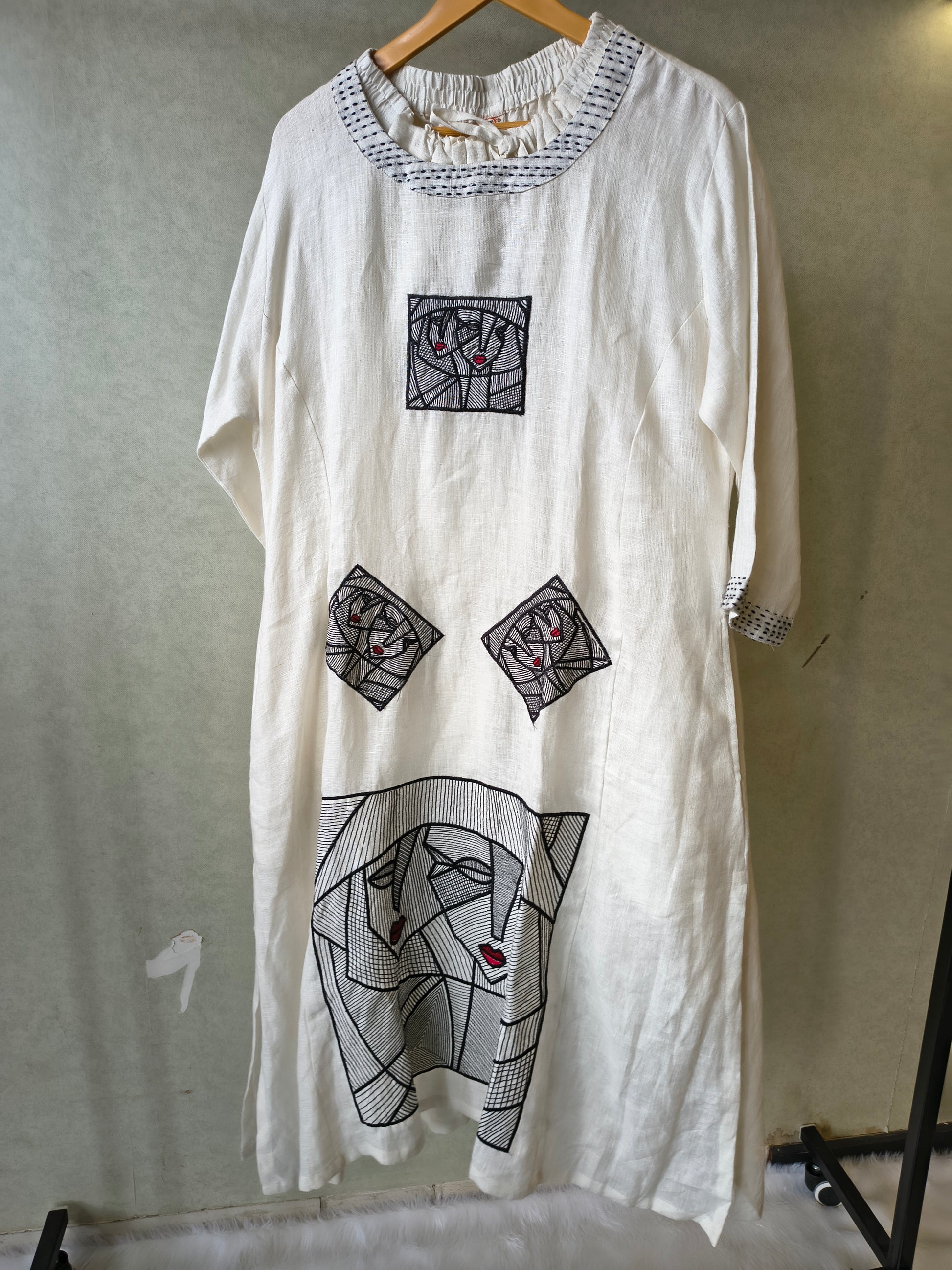 Premium Off-White Artistic Abstract Embroidered Cotton Kurta with Straight Pants Set