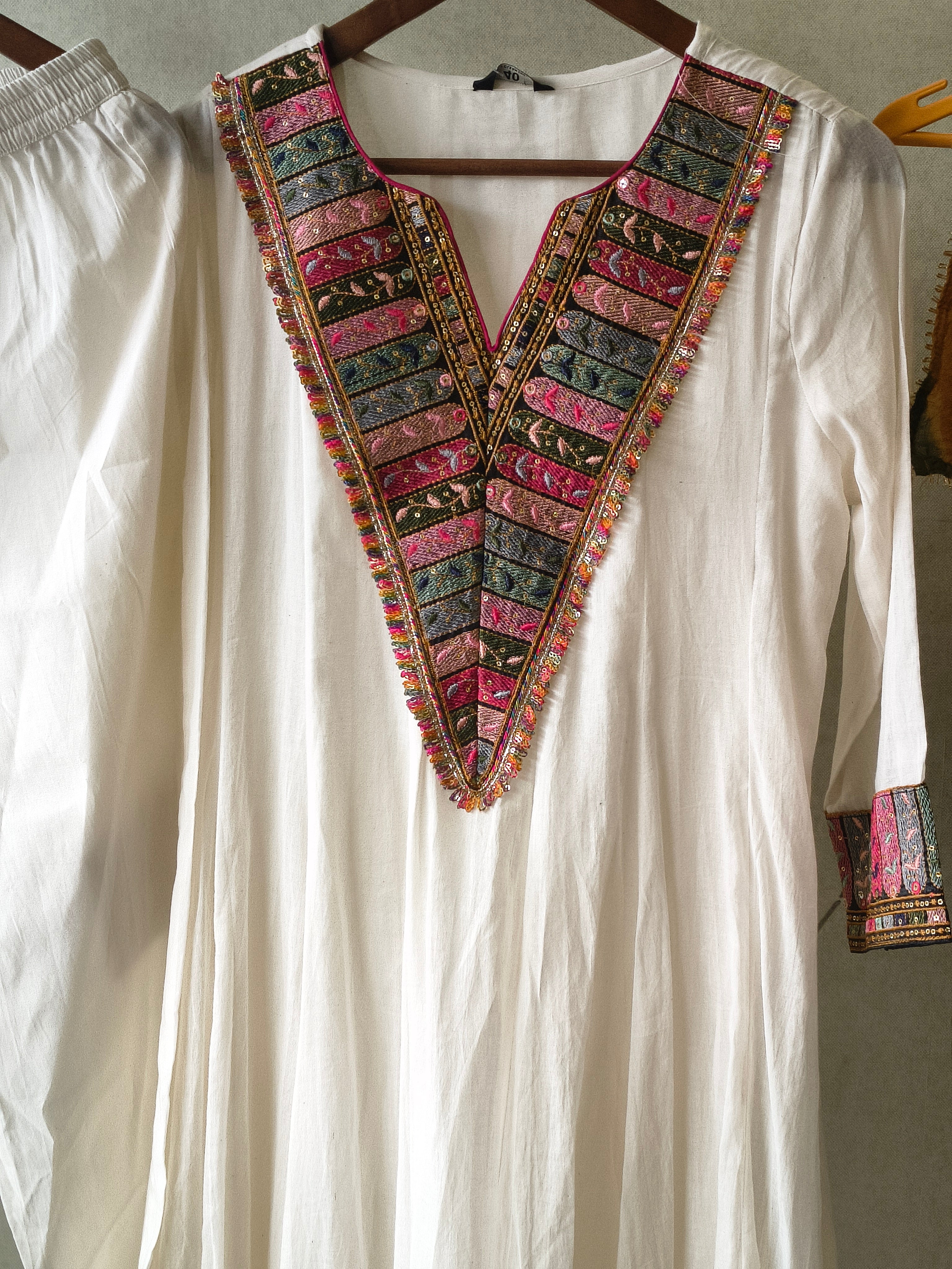 Image of Ivory Cotton Anarkali Suit Set with Embroidered V-Neck & Colour Block Dupatta
