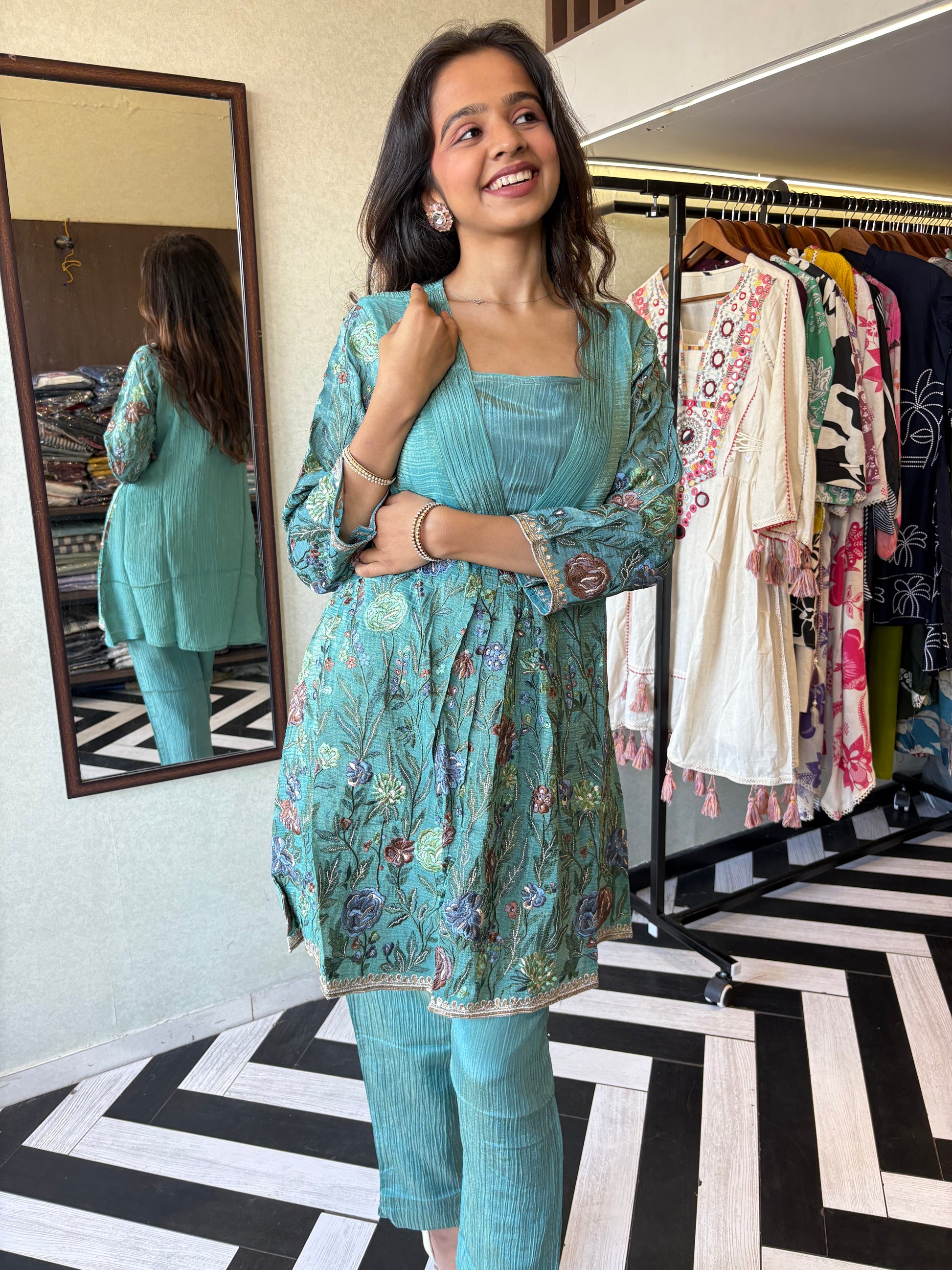 Step into the spotlight with this stunning 2-piece coord set in rich green shimmer - crafted from premium shimmer fabric with accessory detailing that brings elegance to life