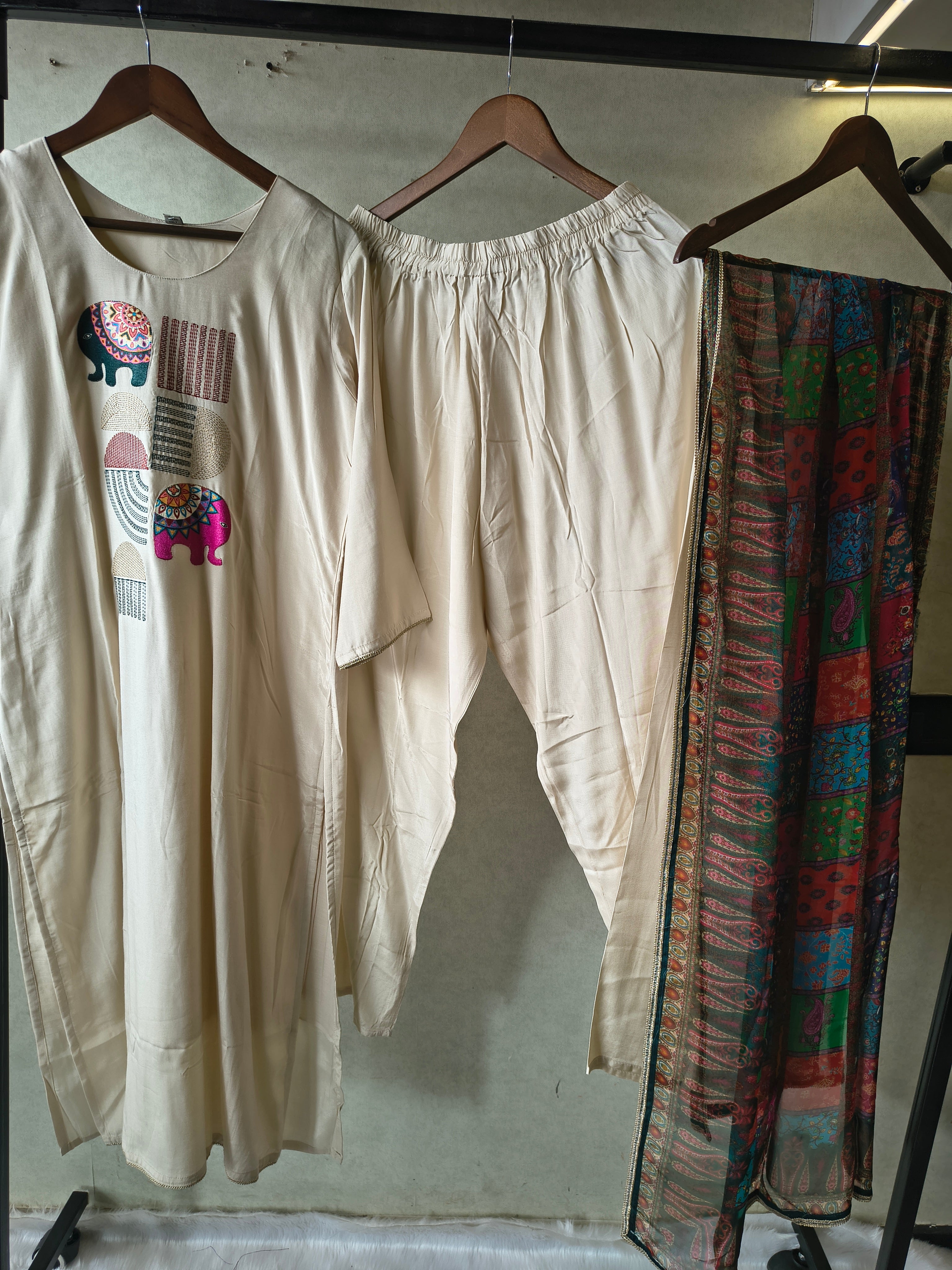 Image of Ivory Cotton Kurta Set with Elephant Motif & Printed Dupatta – Premium 3 Piece Ethnic Ensemble