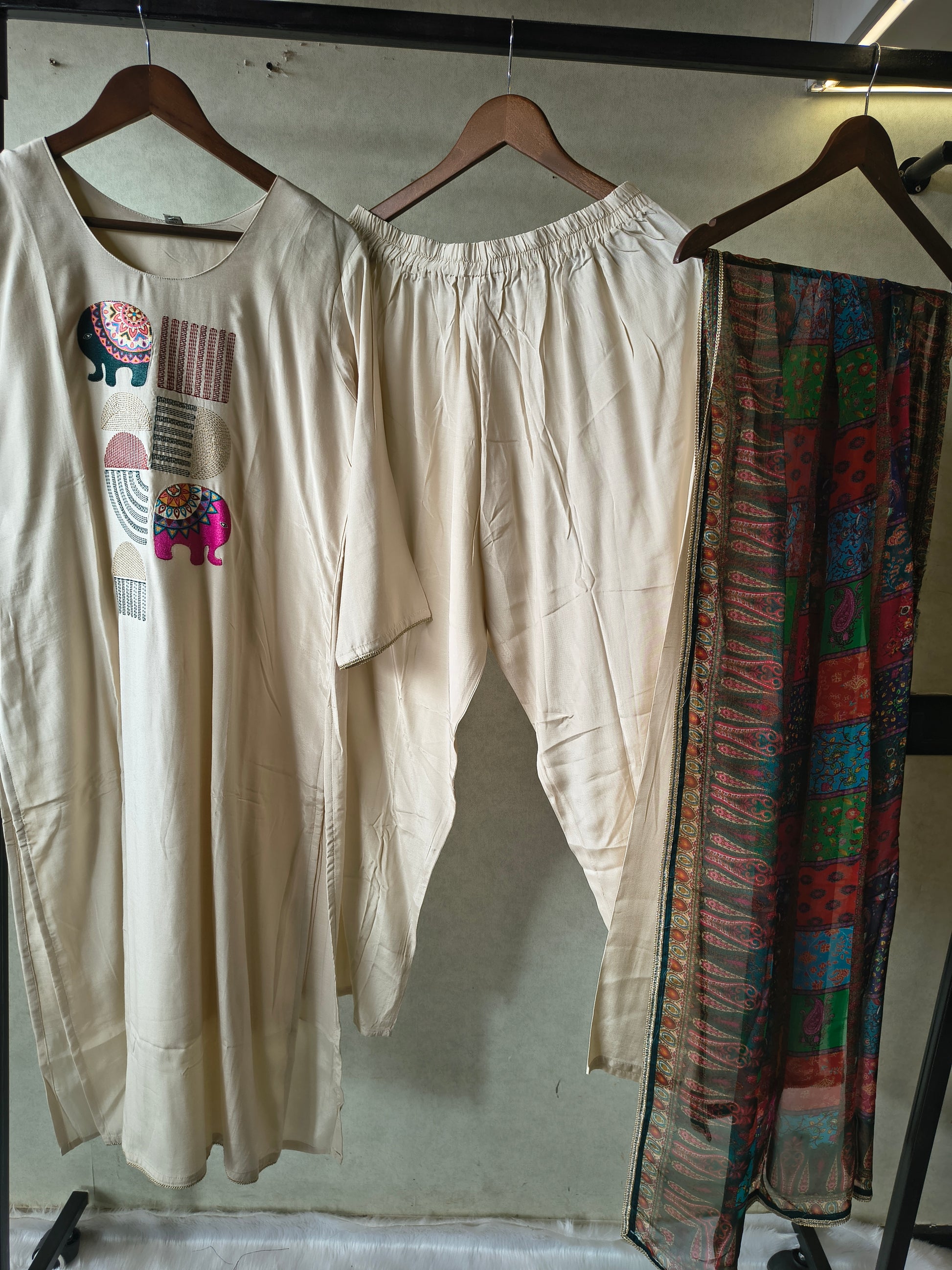 Ivory Cotton Kurta Set with Elephant Motif & Printed Dupatta – Premium 3 Piece Ethnic Ensemble