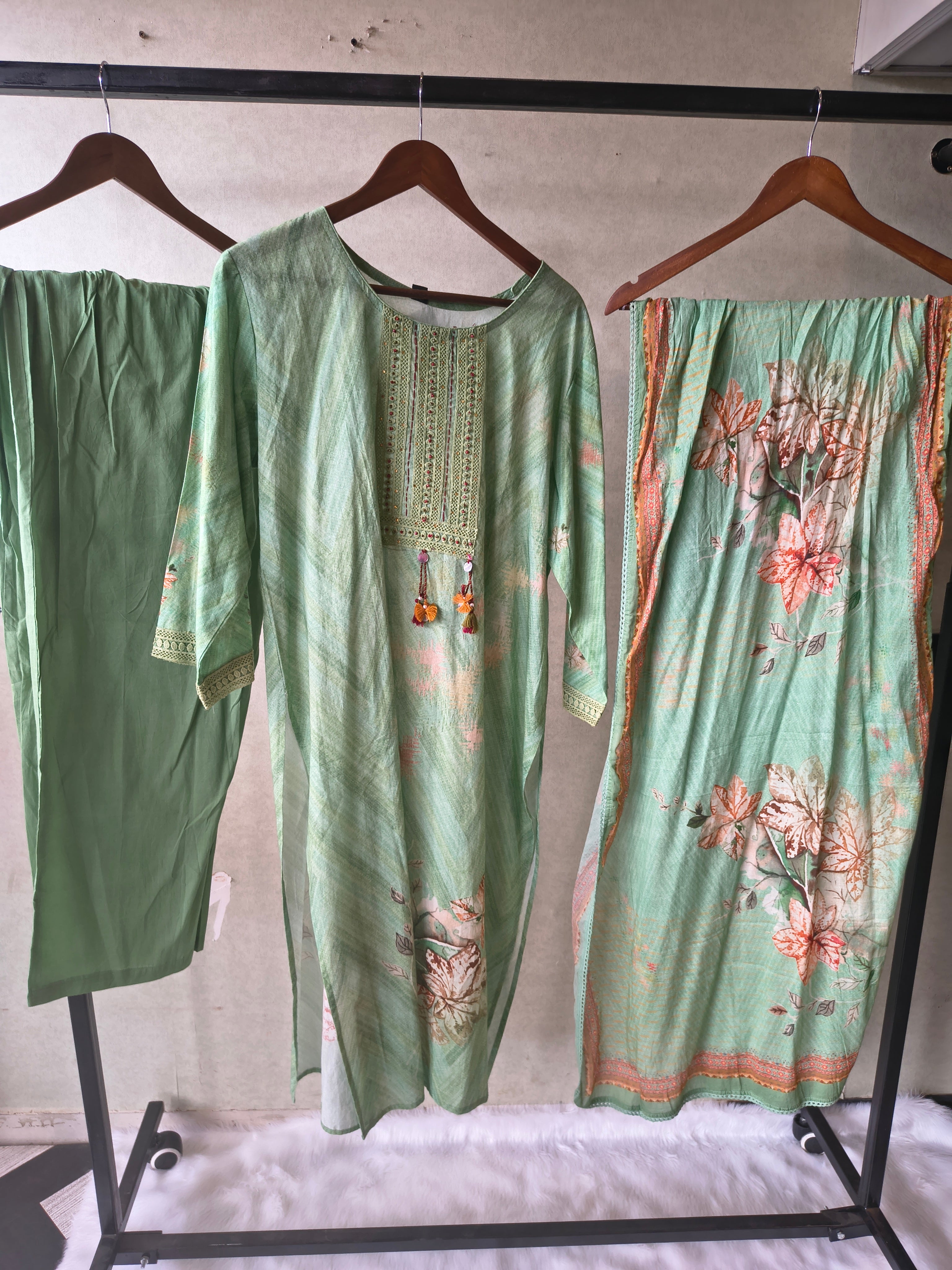 Image of Premium Mint Green Floral Printed Kurta Set with Pants & Designer Dupatta