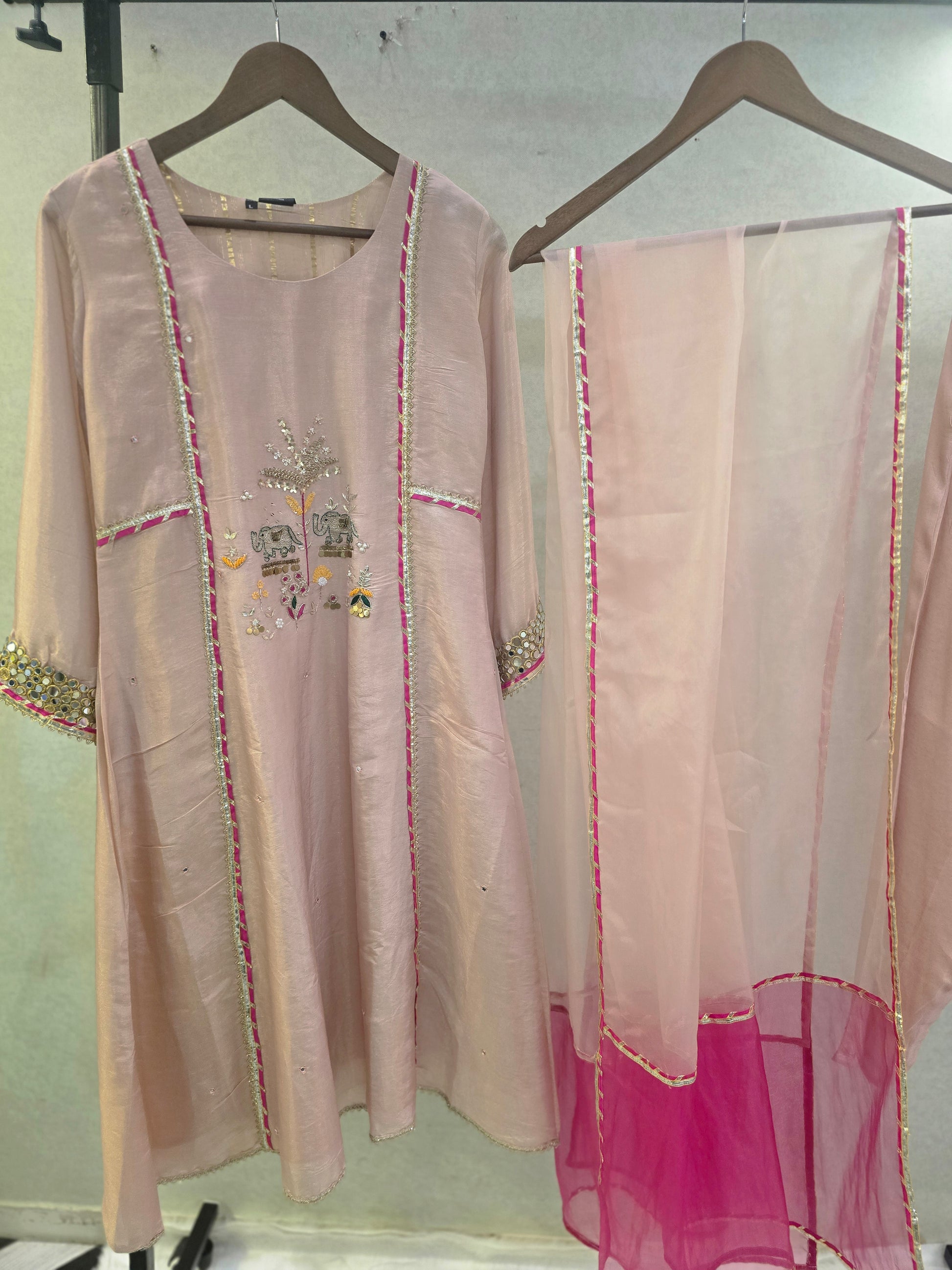 Blush Pink Hand-Embroidered Kurta Set with Contrast Organza Dupatta | Premium 3 Piece Ethnic Suit