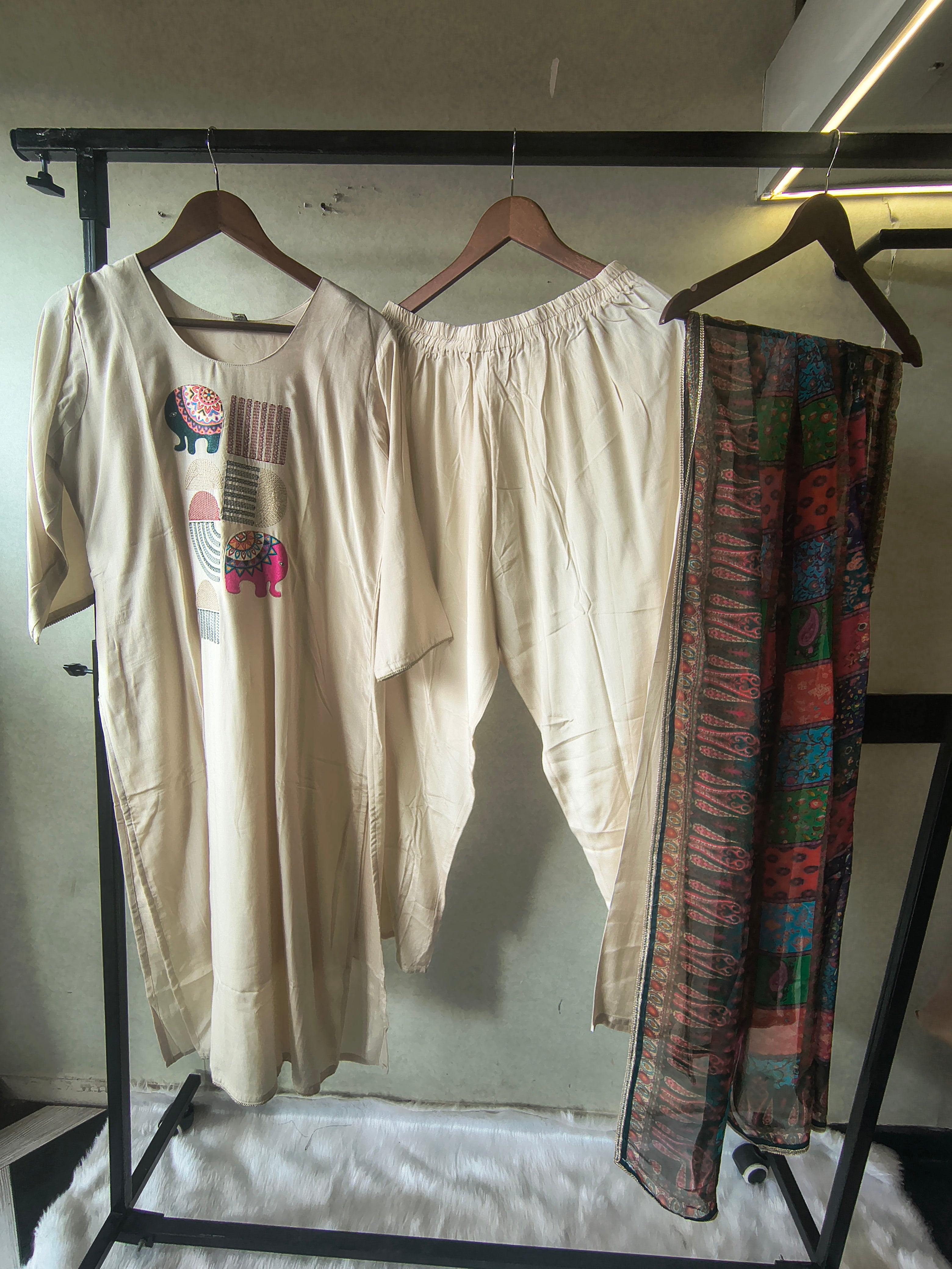 Image of Ivory Cotton Kurta Set with Elephant Motif & Printed Dupatta – Premium 3 Piece Ethnic Ensemble