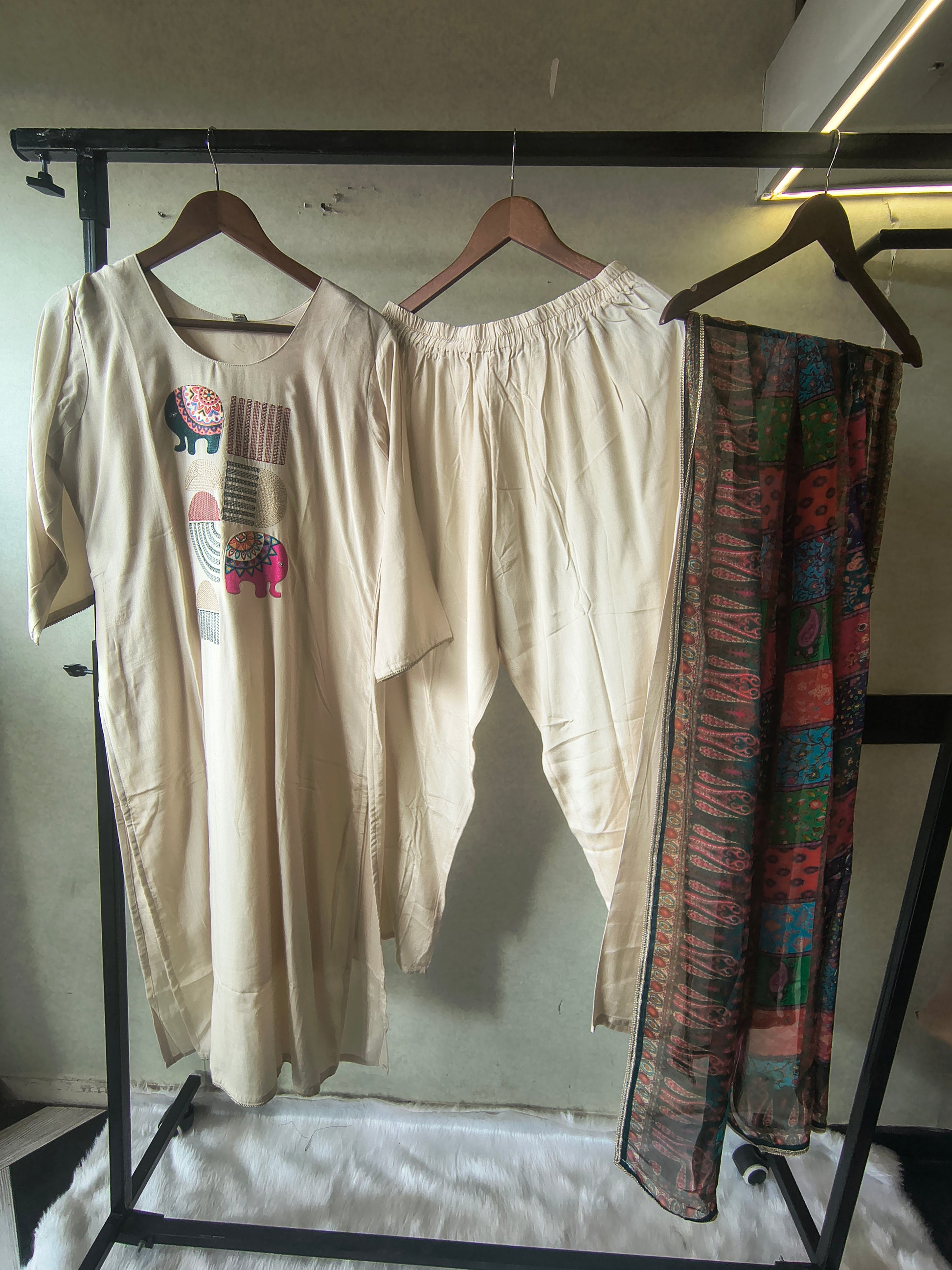 Ivory Cotton Kurta Set with Elephant Motif & Printed Dupatta – Premium 3 Piece Ethnic Ensemble