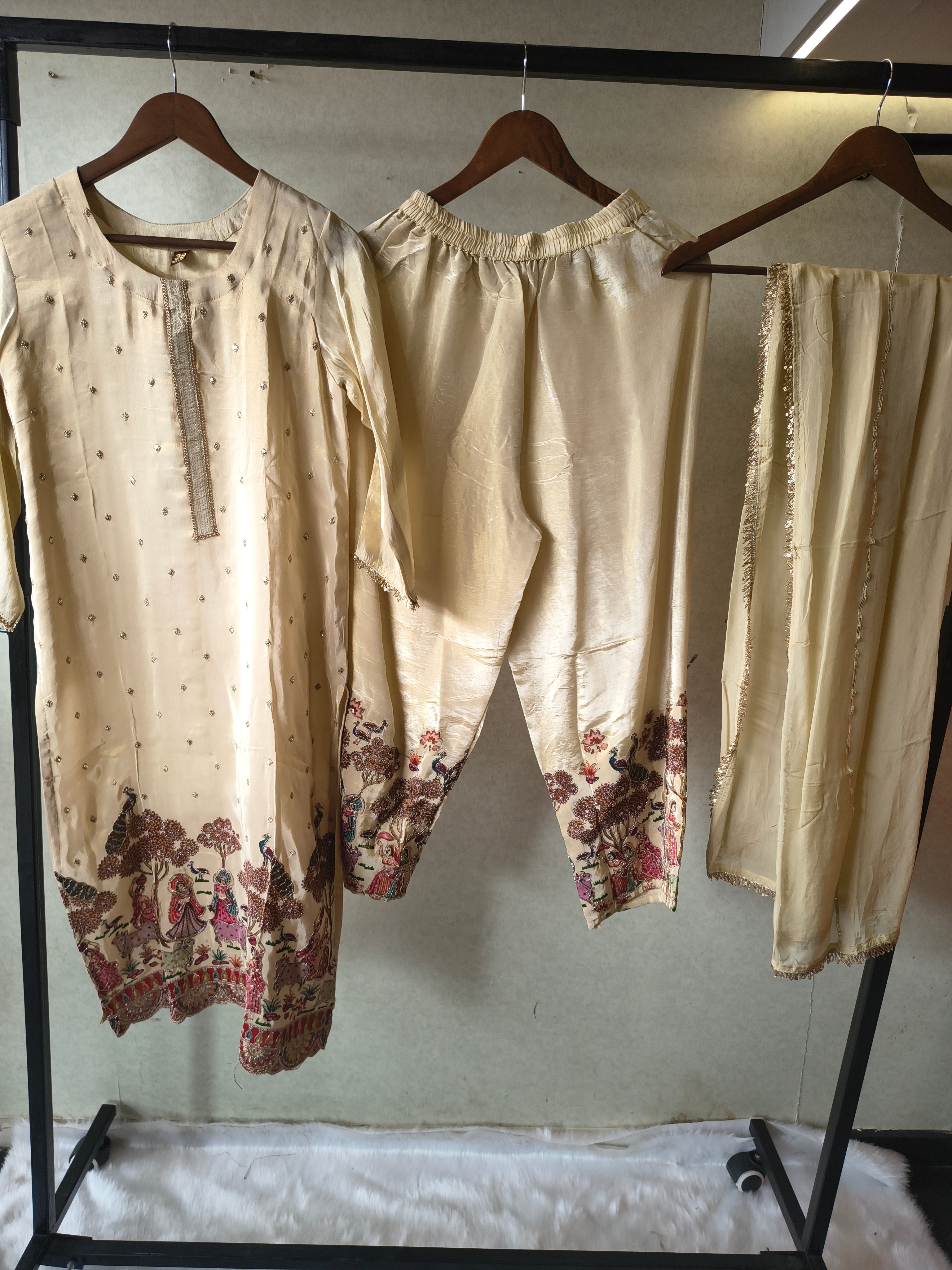 Image of Ivory Silk Blend Printed Kurta Set with Scenic Border Print & Embellished Dupatta – Premium 3 Piece Ethnic Ensemble