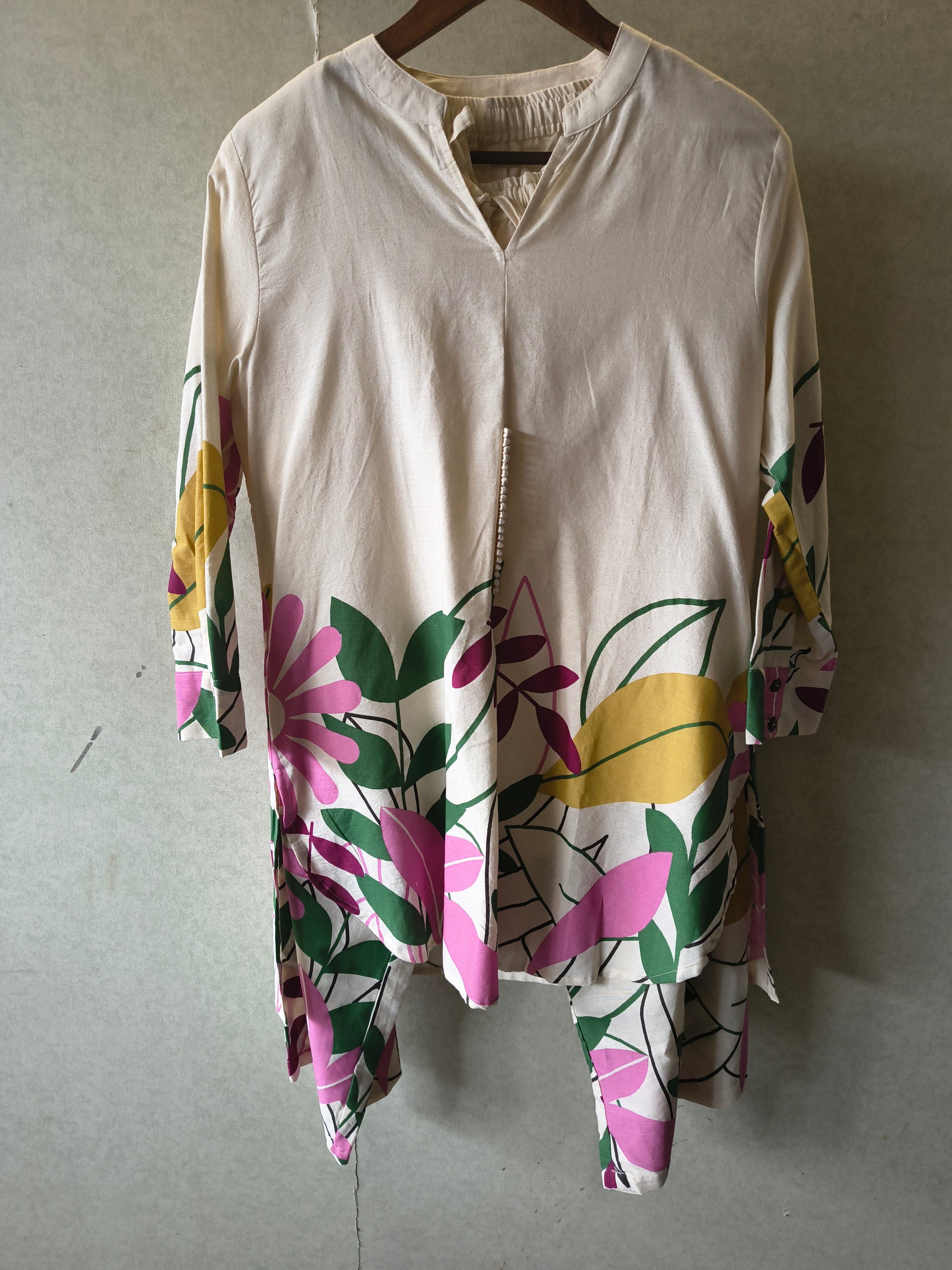 Premium Off-White Floral Printed Kurta Pant Co-Ord Set