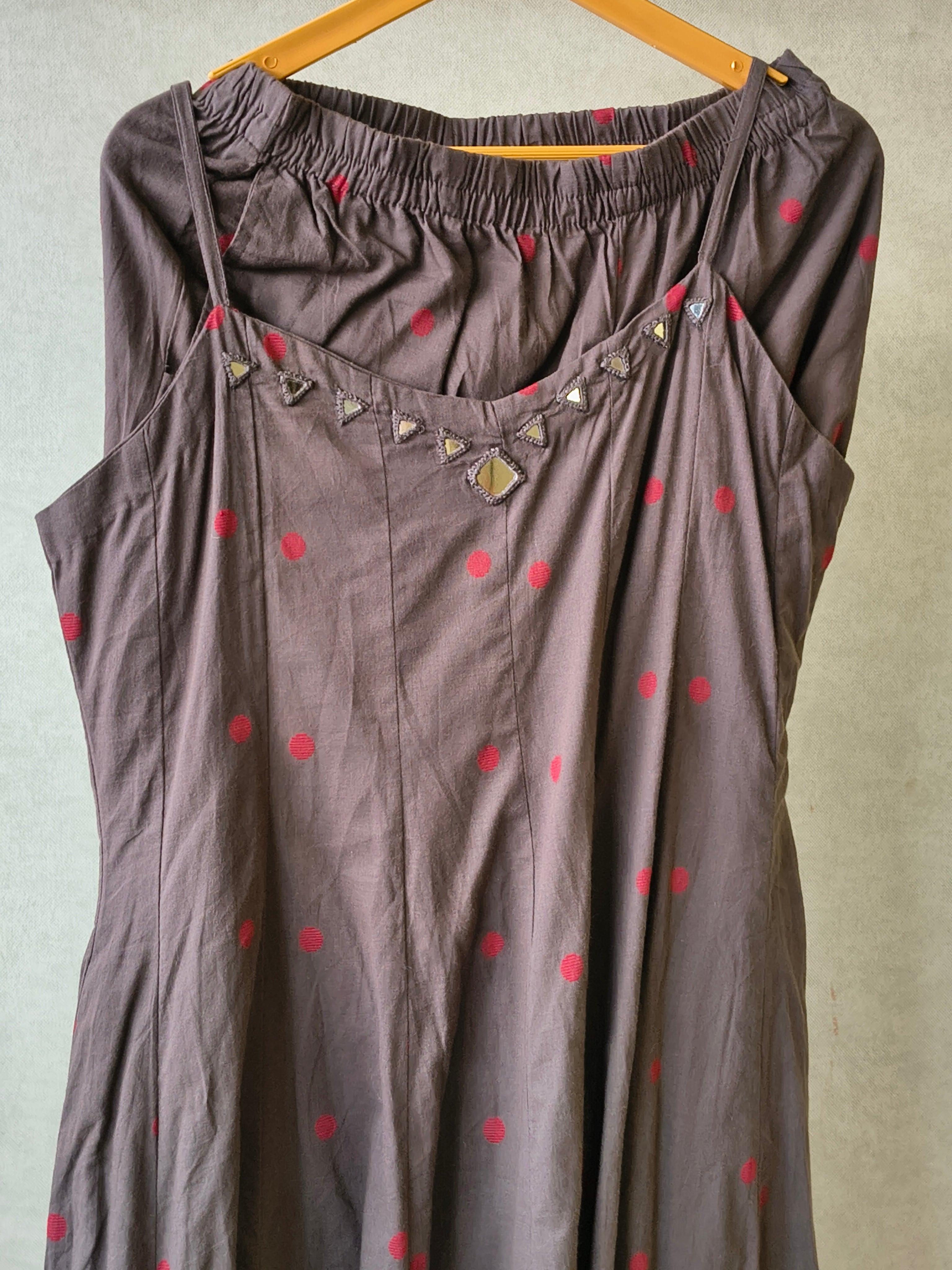 Image of Premium Charcoal Grey Polka Dot Cotton Sleeveless A-Line Kurta & Pant Co-Ord Set