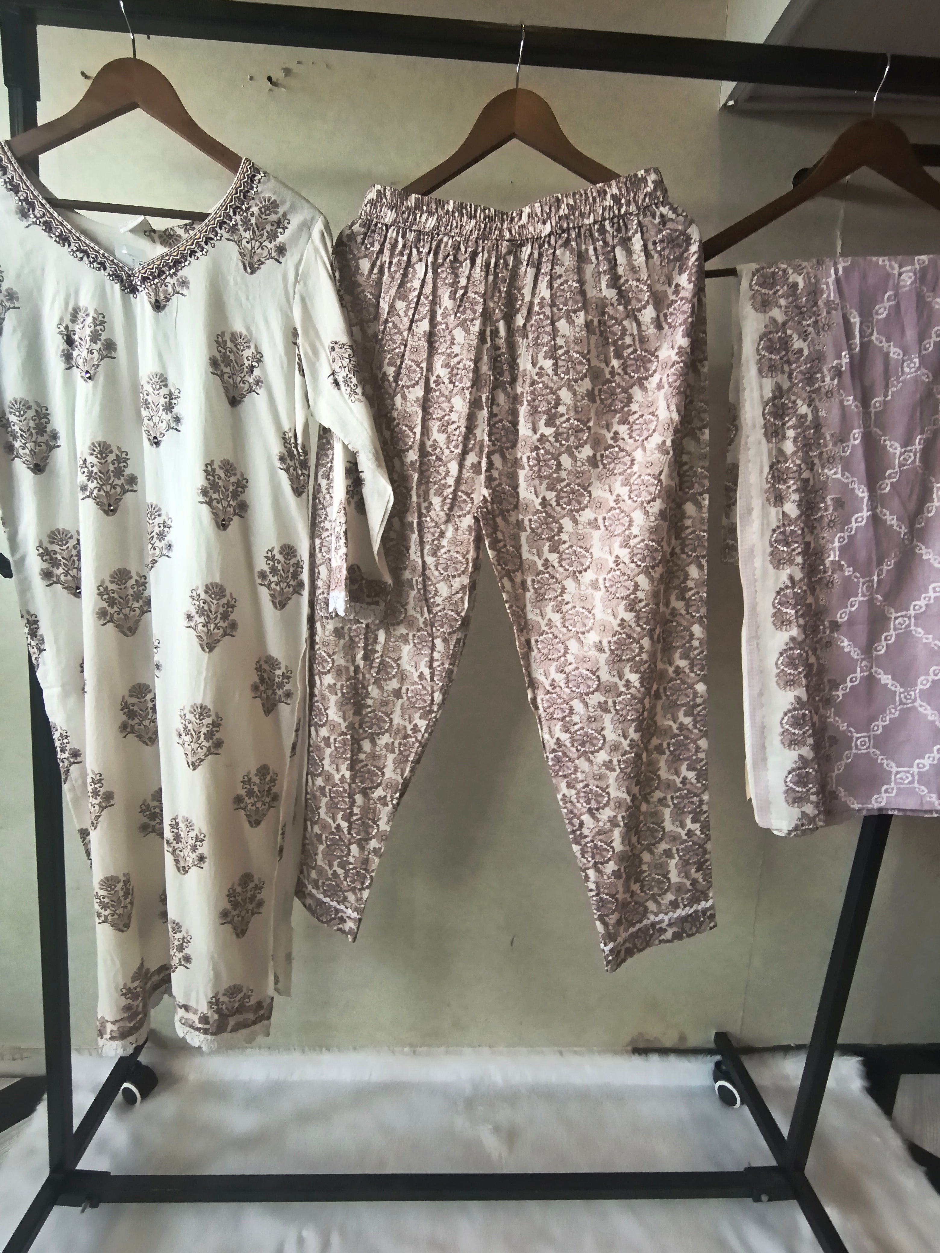 Image of Premium Ivory Floral Printed Cotton Kurta Set with Printed Pants & Contrast Dupatta