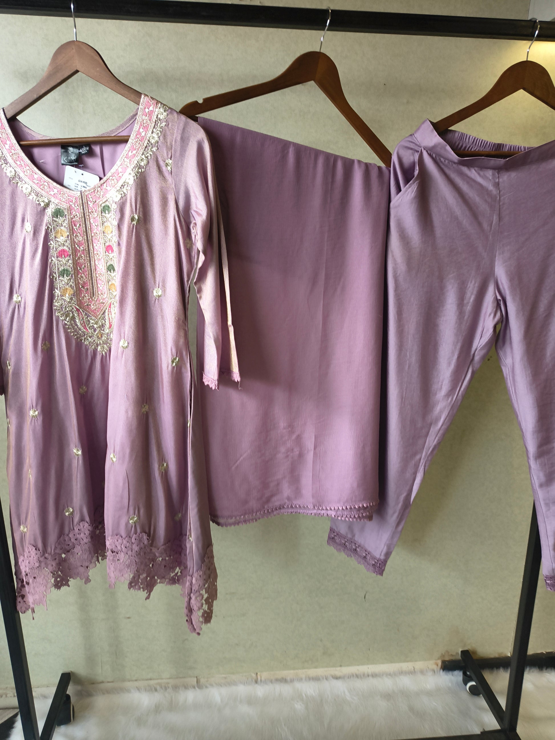 Premium Dusty Lilac Embroidered Kurta Set with Lace Hem & Dupatta