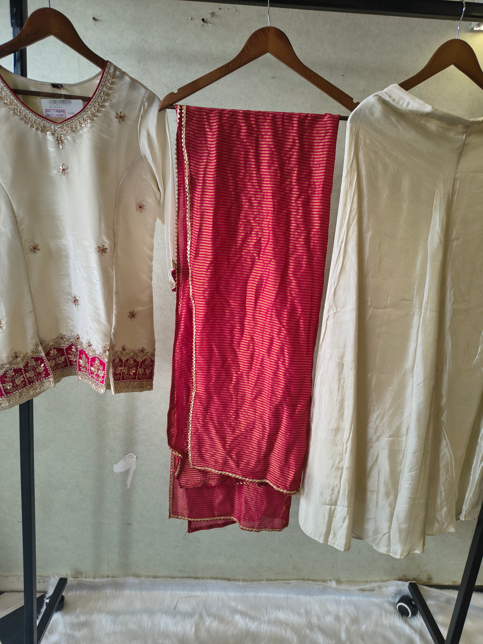 Ivory Tissue Silk Embroidered Kurta with Flared Palazzo & Contrast Pink Leheriya Dupatta – 3 Piece Festive Set