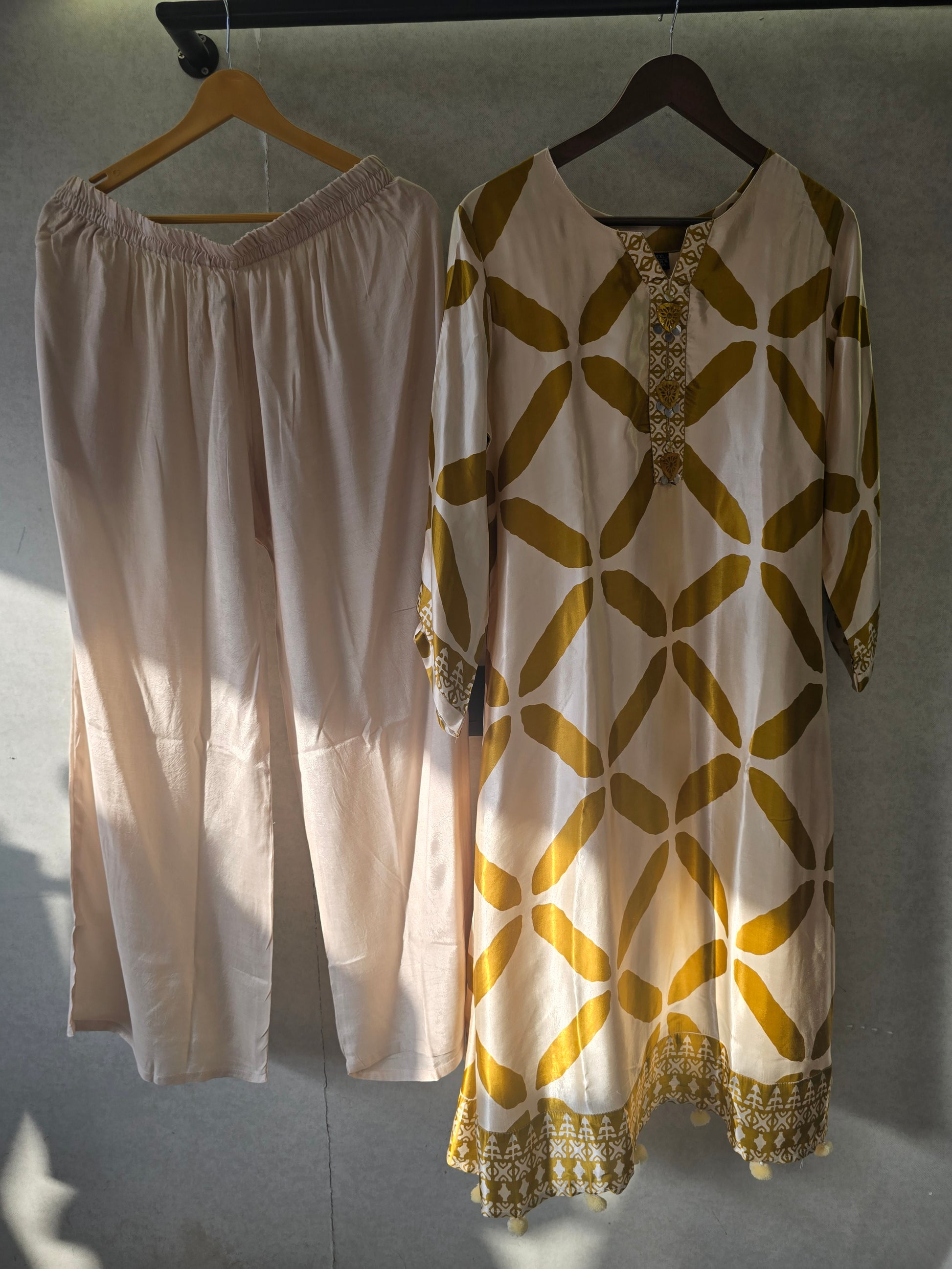 Mustard Geometric Print Kurta Pant Set