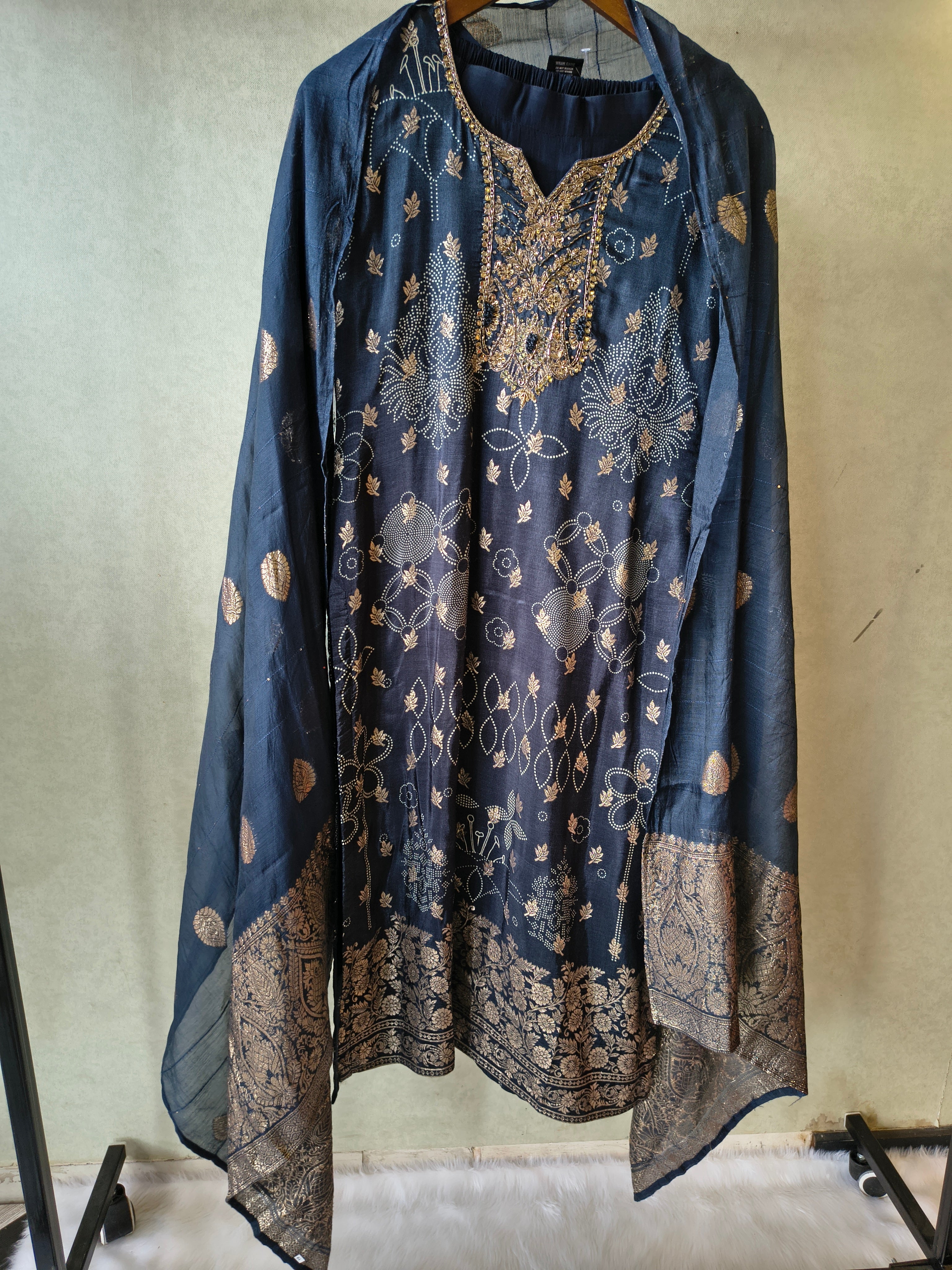 Image of Premium Midnight Blue Zari Printed Kurta Set with Banarasi Dupatta