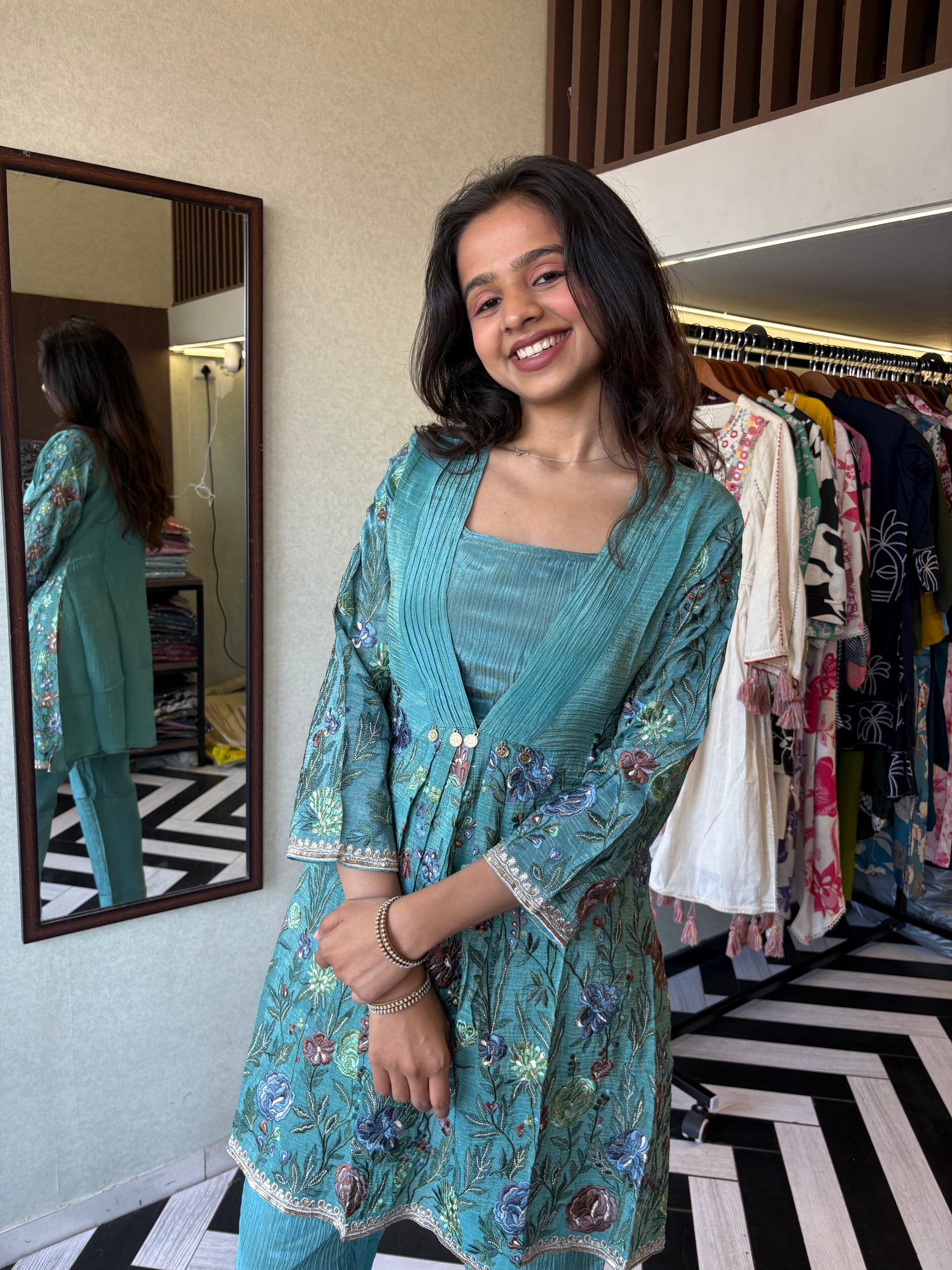 Step into the spotlight with this stunning 2-piece coord set in rich green shimmer - crafted from premium shimmer fabric with accessory detailing that brings elegance to life