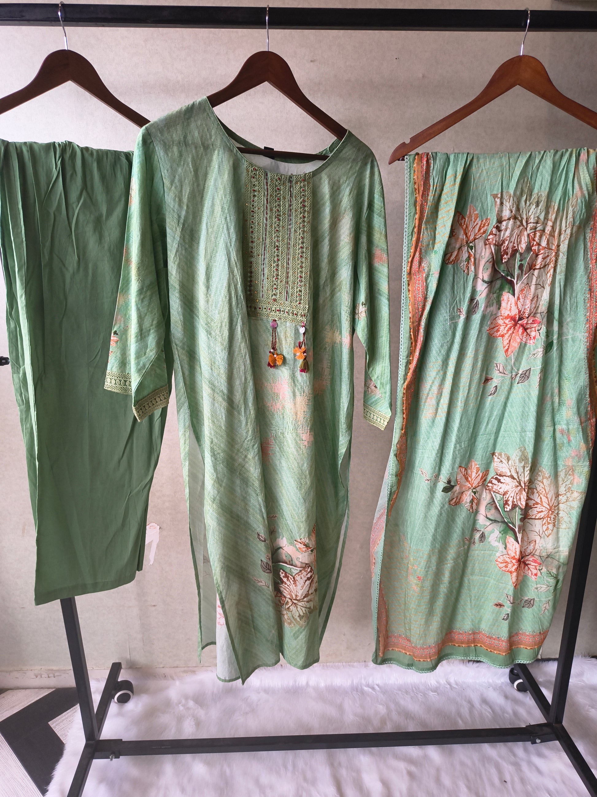 Premium Mint Green Floral Printed Kurta Set with Pants & Designer Dupatta