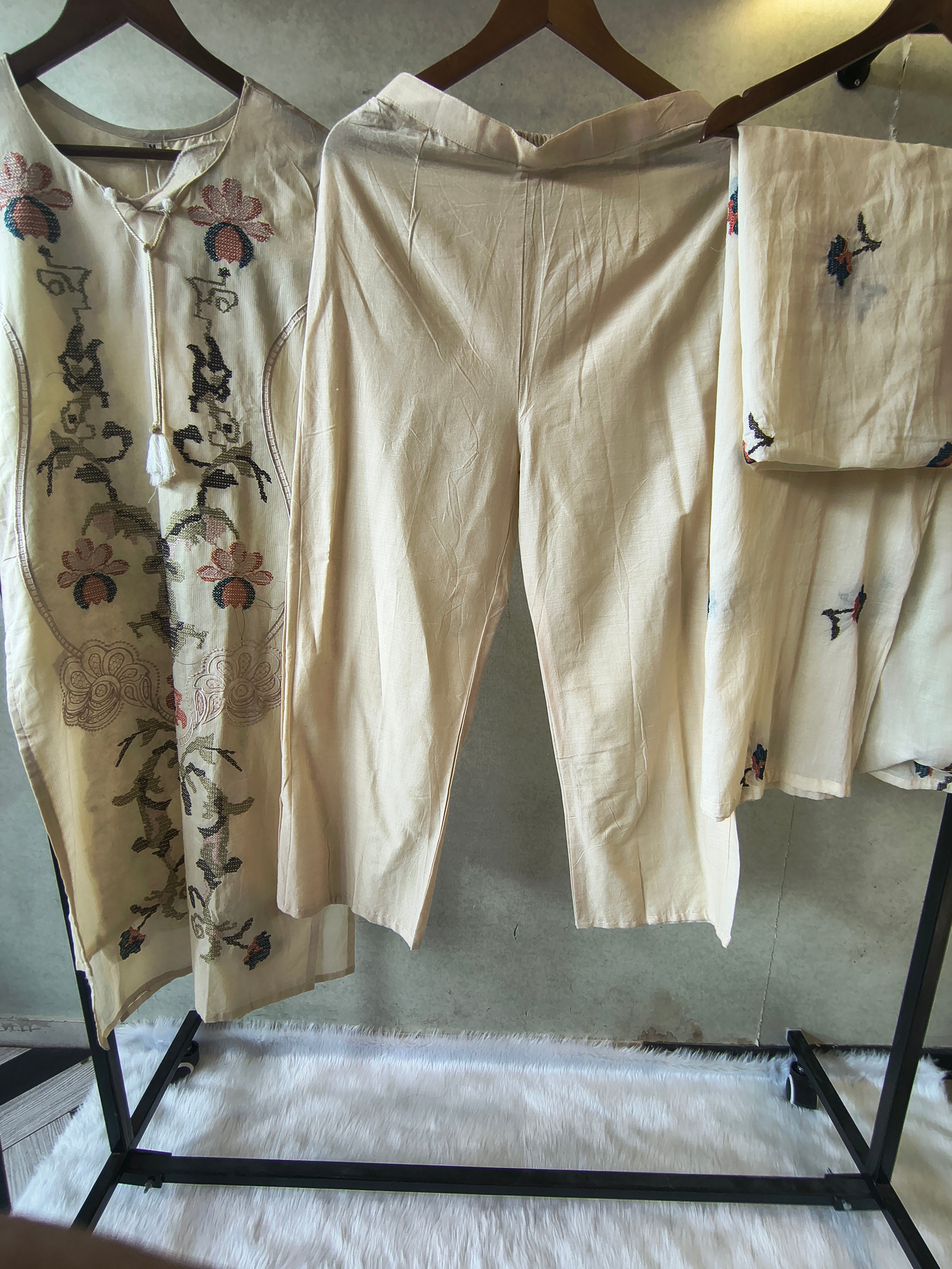 Image of Ivory Cotton 3-Piece Suit Set with Floral Vine Embroidery & Embroidered Dupatta