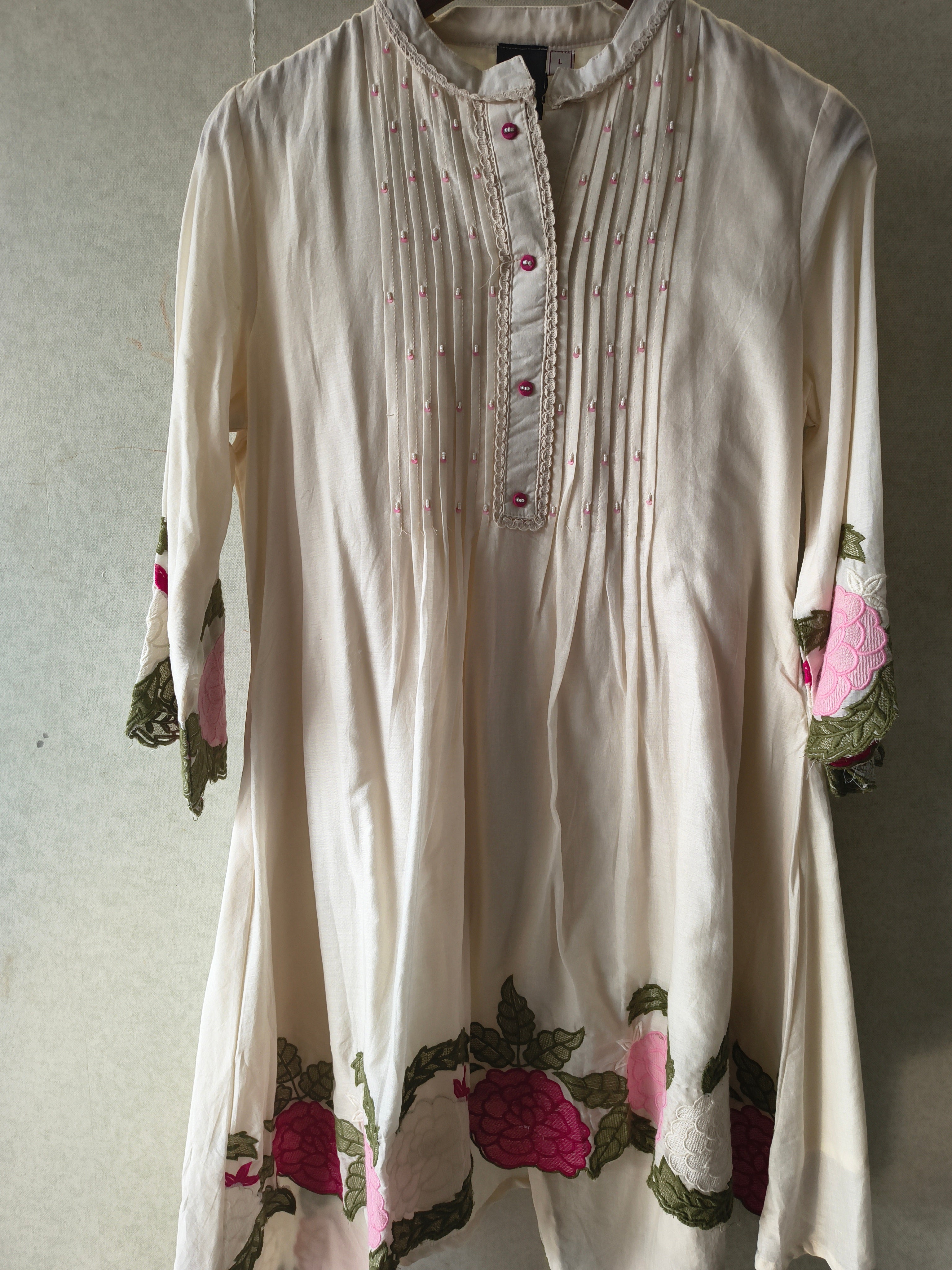 Image of Ivory Floral Embroidered Pintuck Designer Kurta Pant Co-Ord Set