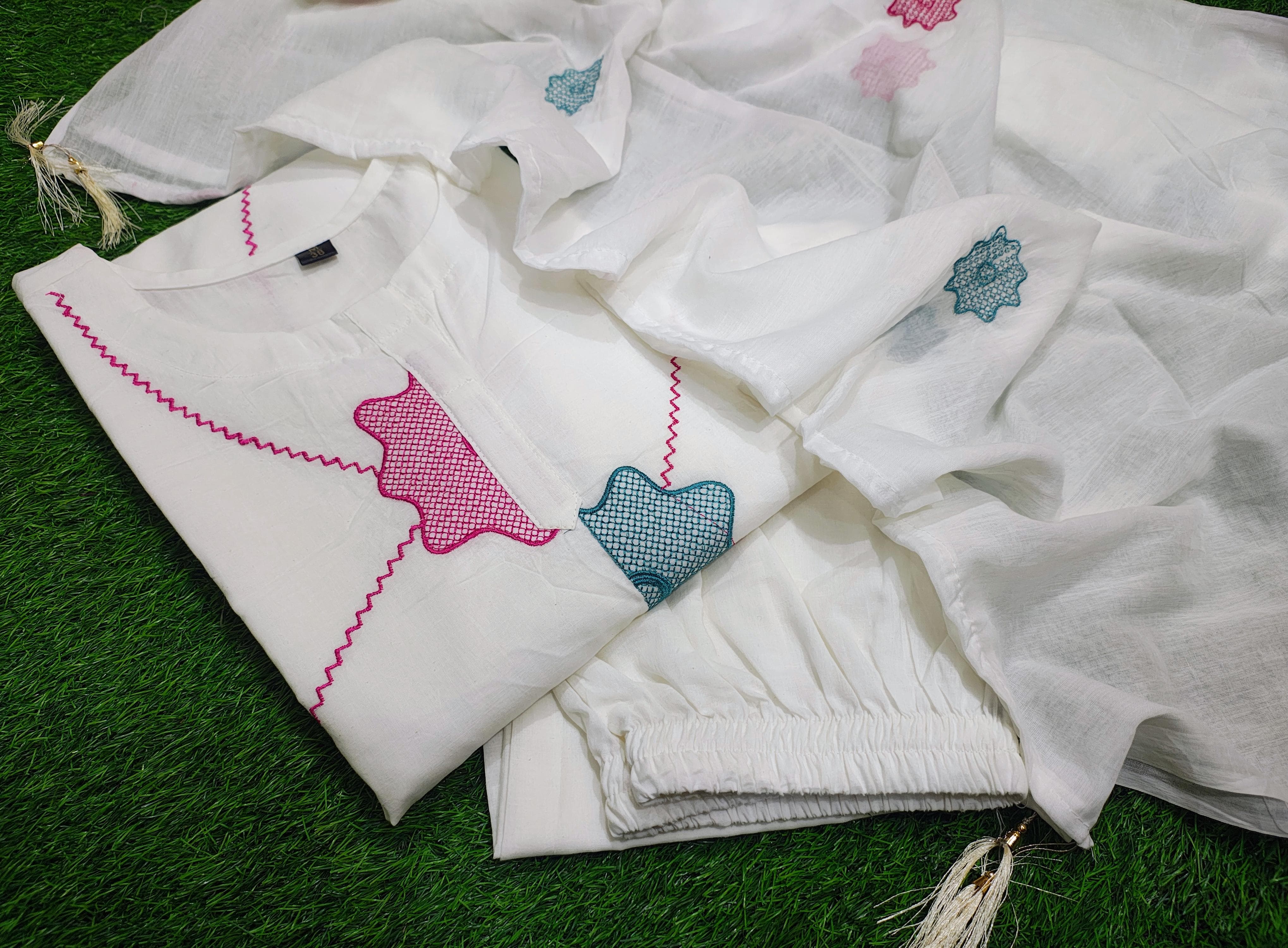 Beautiful Heavy qualit Mul cotton Fabric designer festive wear Top pant with Heavy Embroidery Work with lining