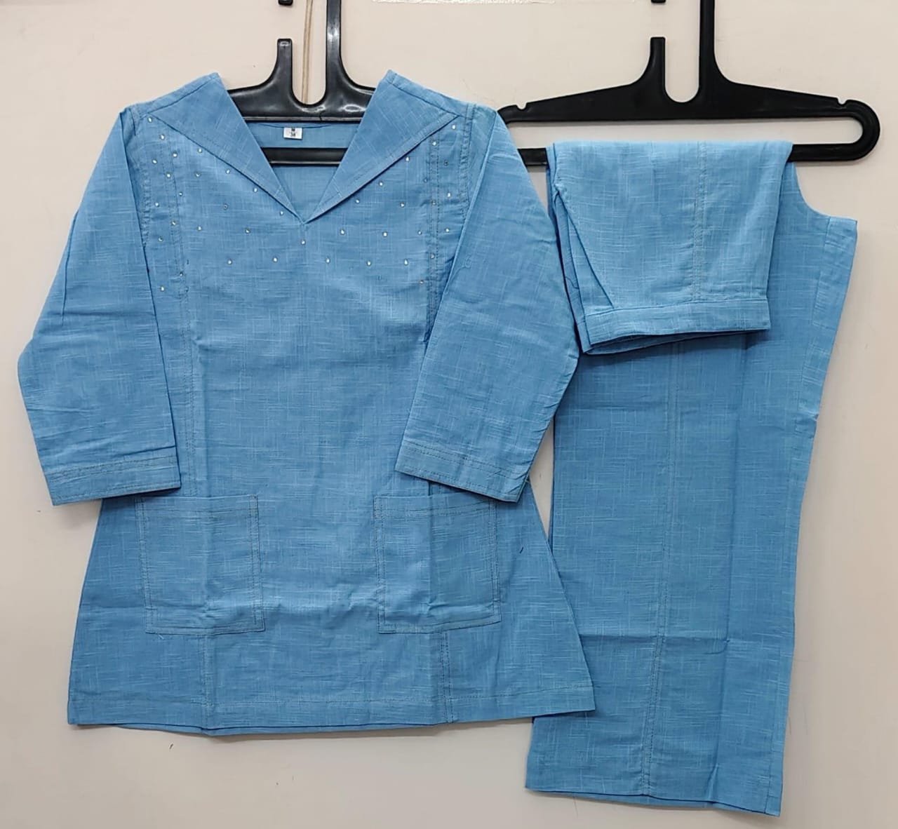 Look stylish and walk in comfort with our new Hand WORK set perfect for your wardrobe. Pure Denim Cotton Slub