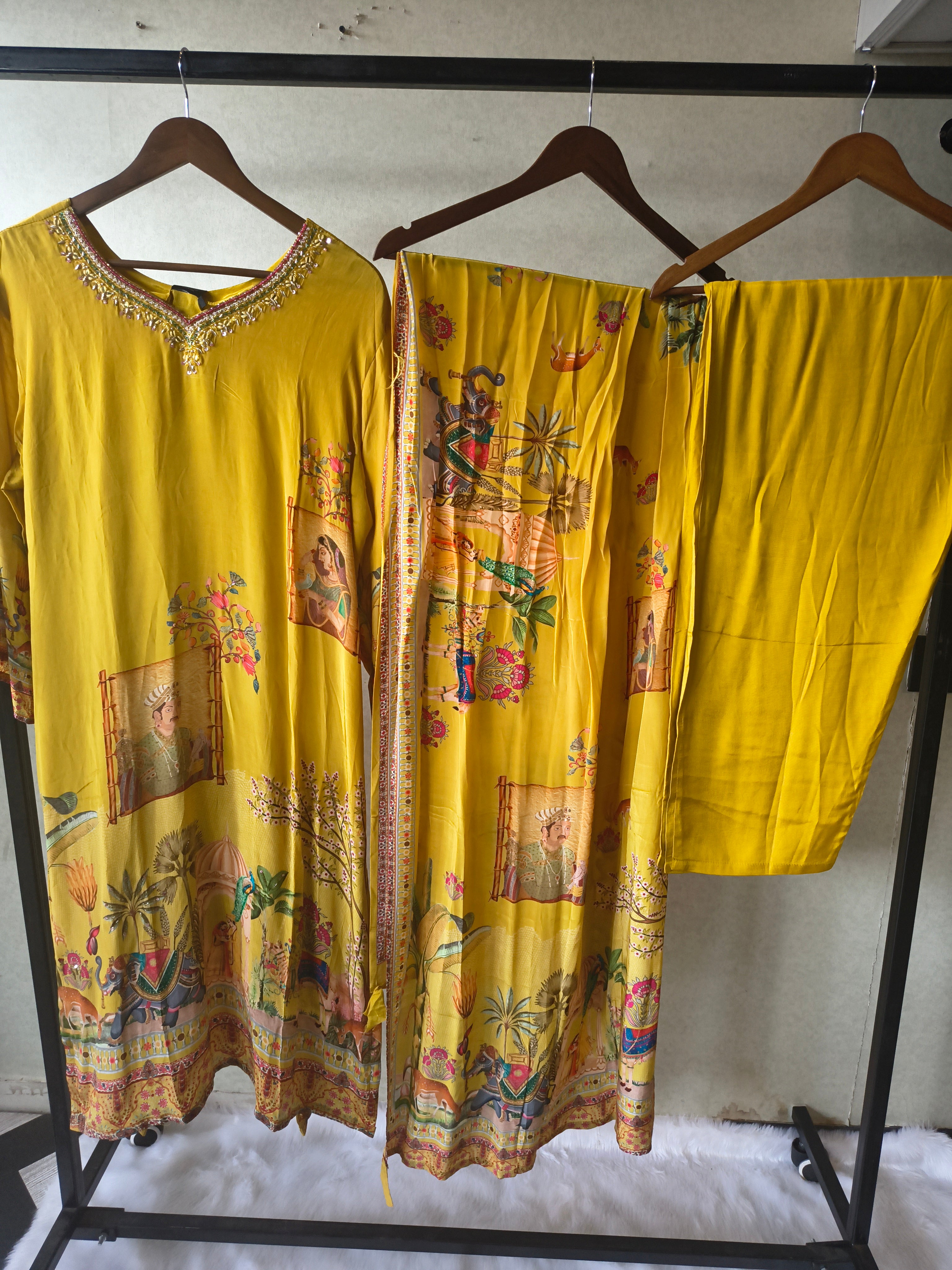 Image of Premium Mustard Yellow Heritage Print Straight Kurta Set with Scenic Dupatta & Straight Pants