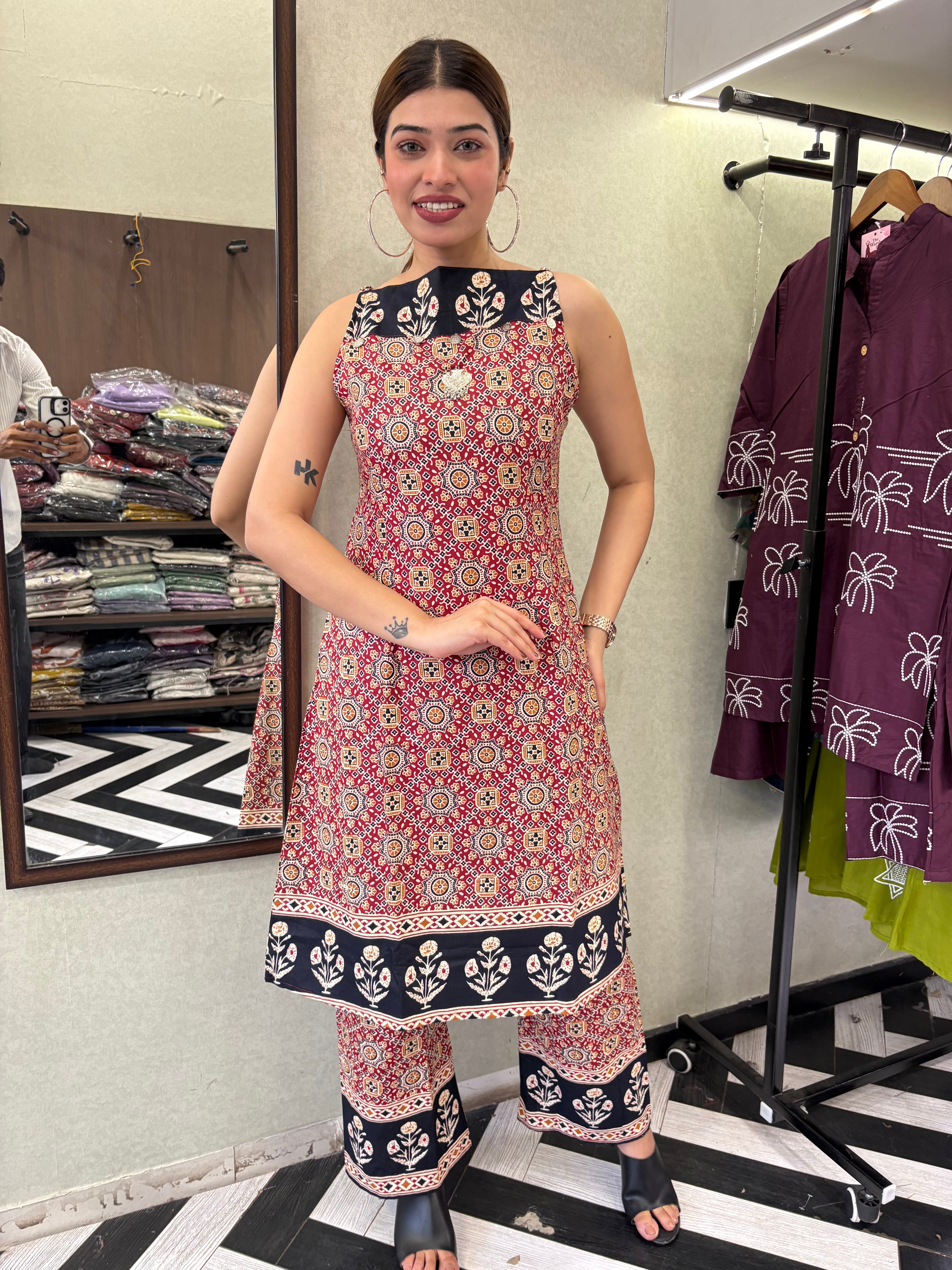 Image of Pure Cotton 2 Piece with V neck work