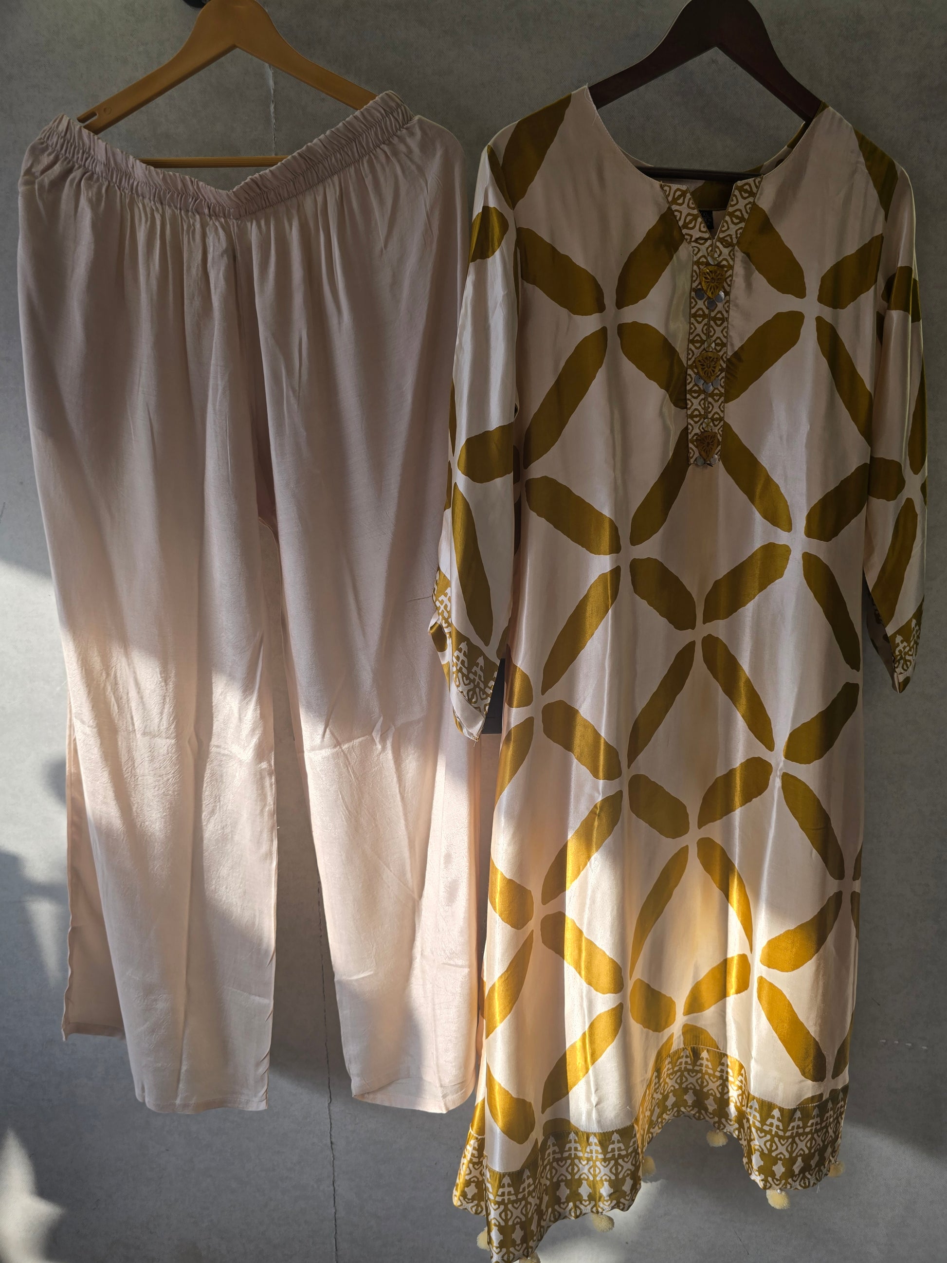 Mustard Geometric Print Kurta Pant Set
