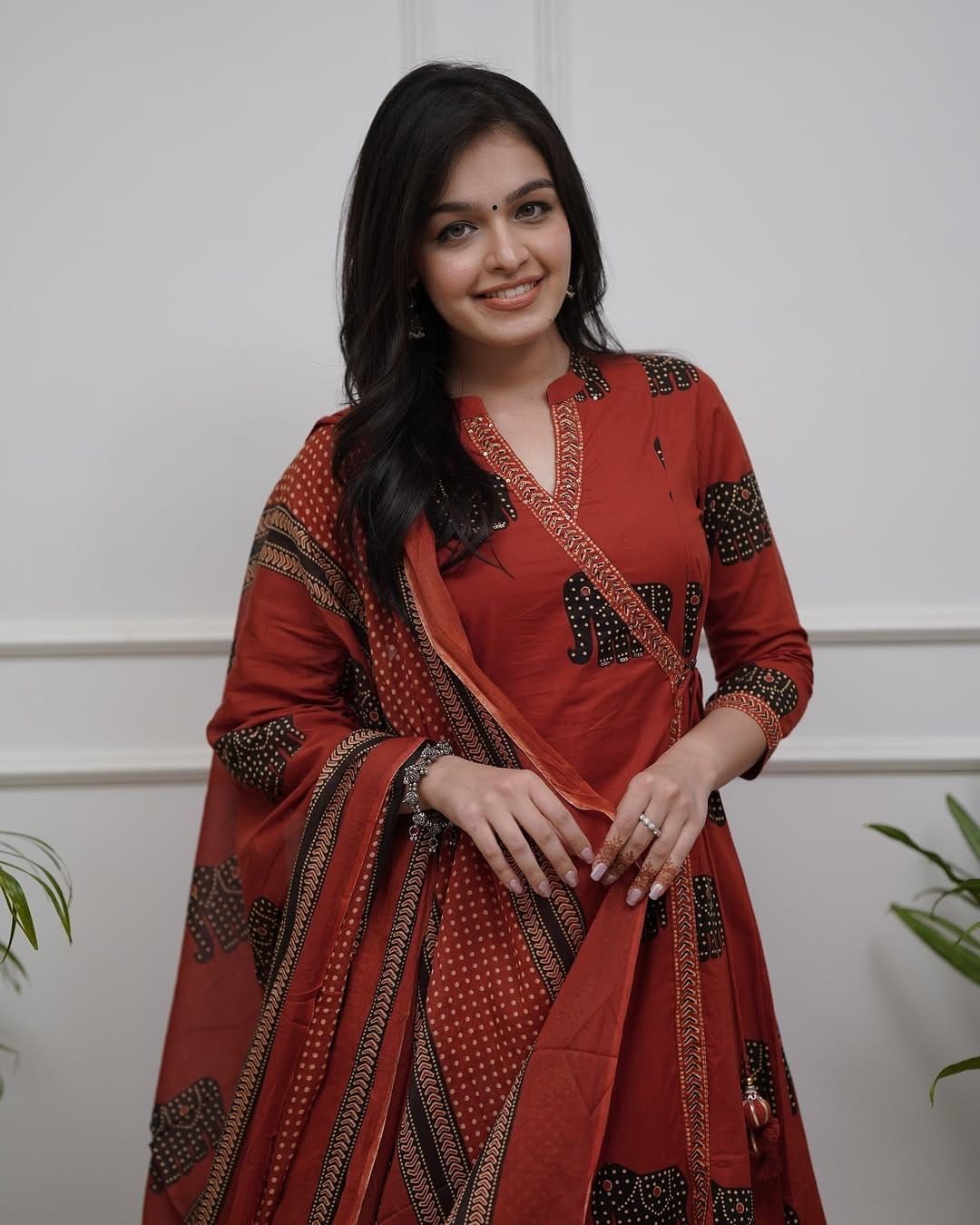 Hathi Print Embroidery Cotton Kurti Set