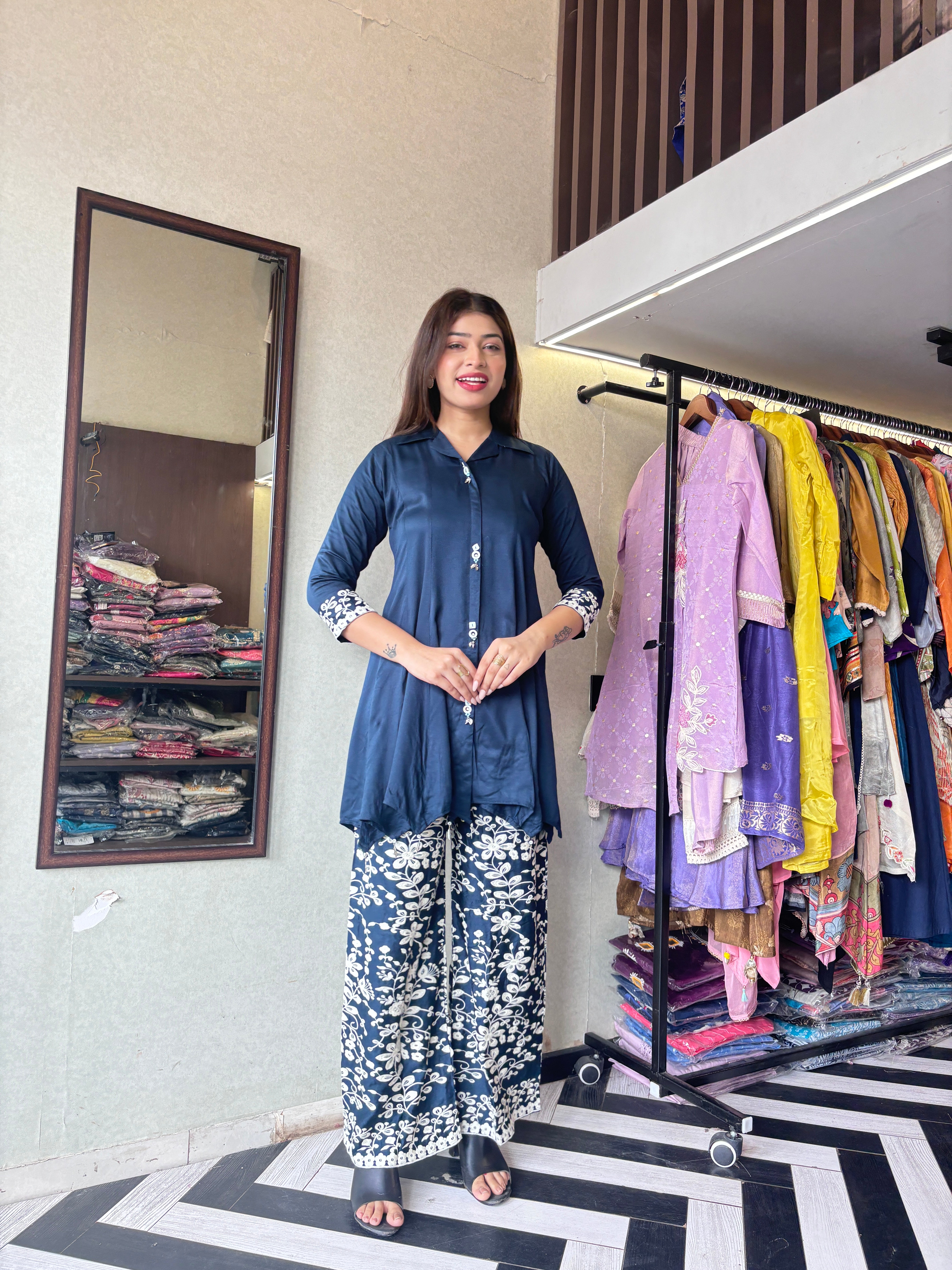 Image of Pure Gaji Silk with Crepe Fabric Coord Set ( Thread Work )