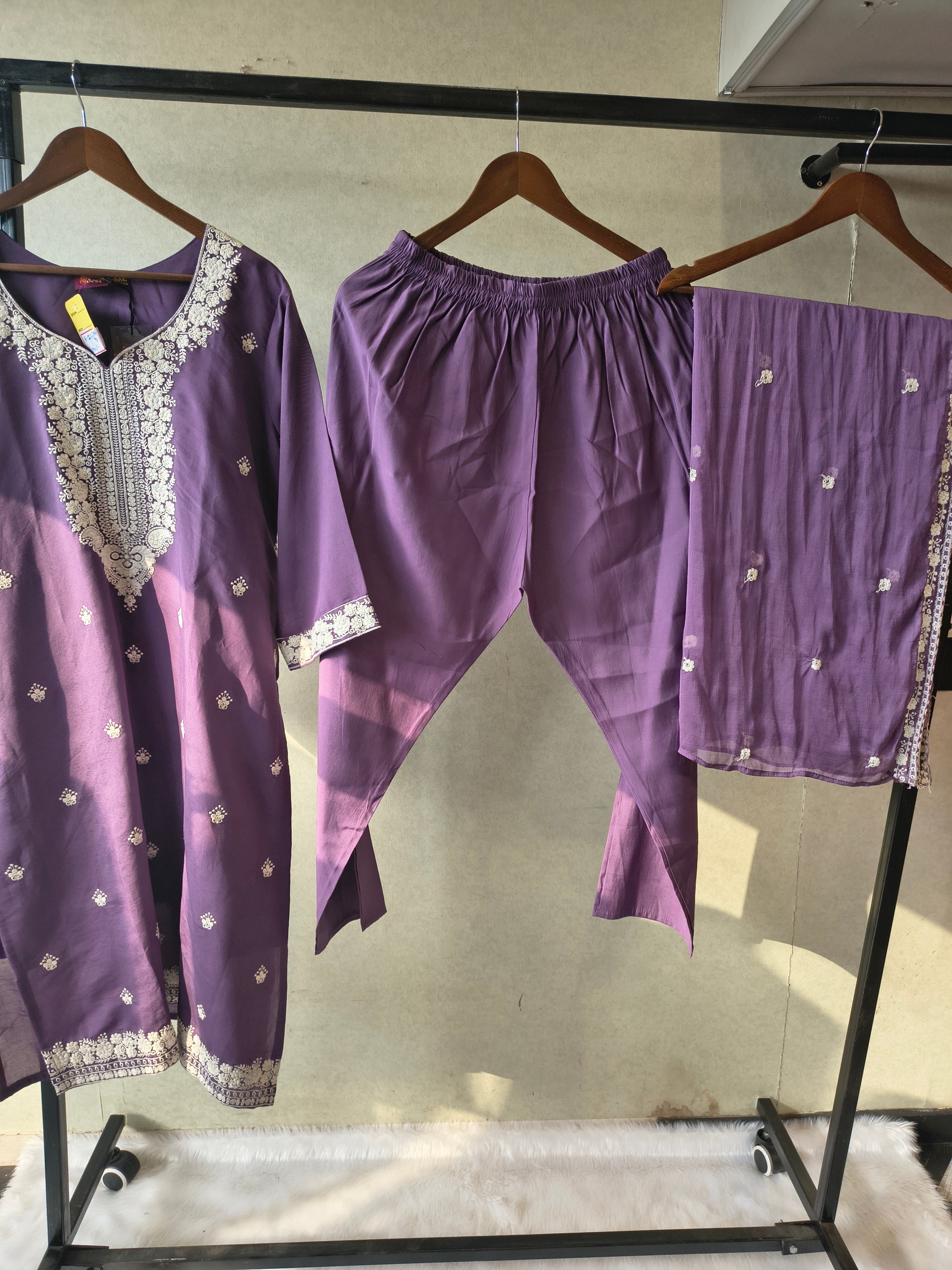 Premium Lavender Embroidered Kurta Set with Chikankari Work & Organza Dupatta