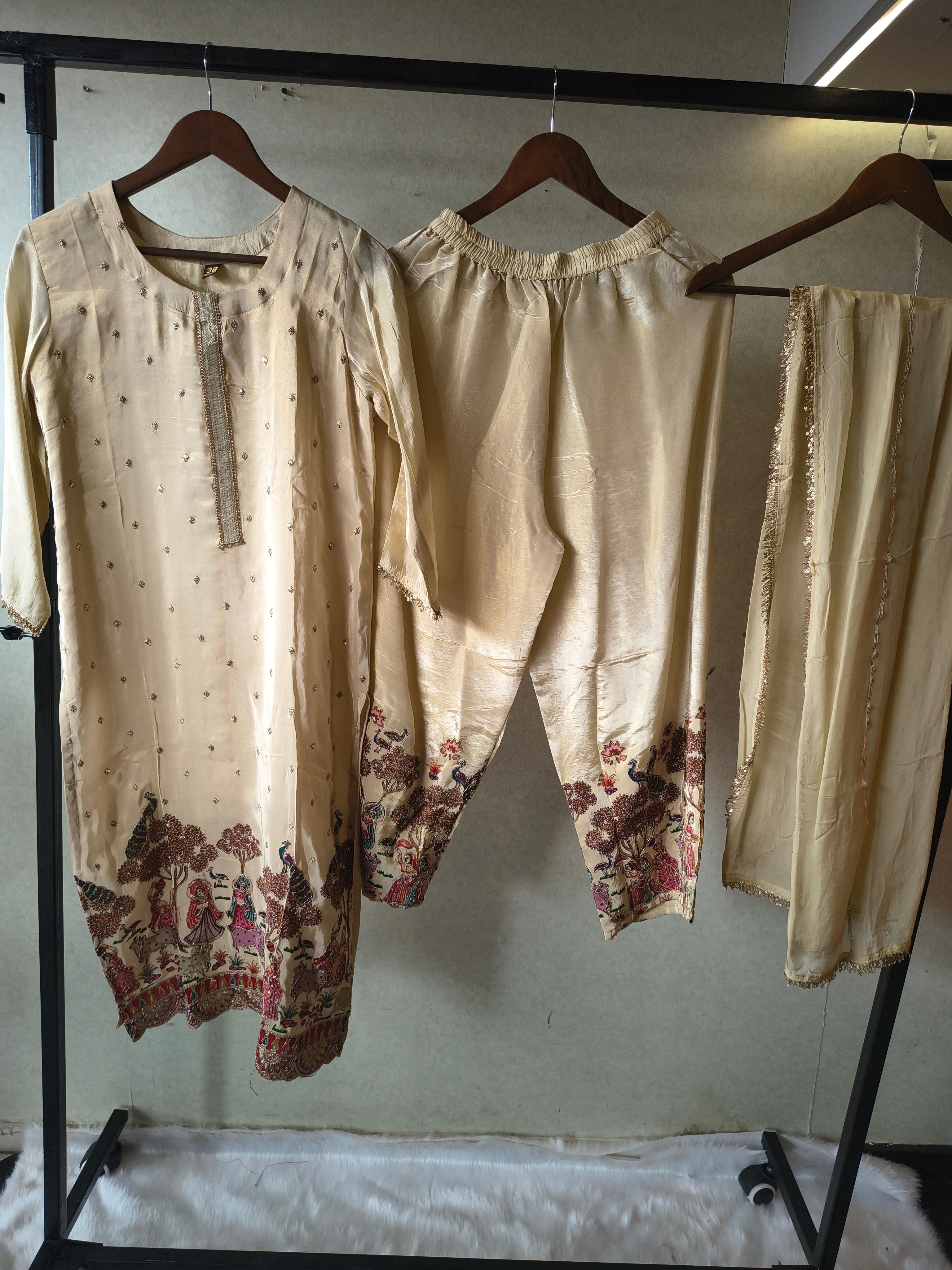 Image of Ivory Silk Blend Printed Kurta Set with Scenic Border Print & Embellished Dupatta – Premium 3 Piece Ethnic Ensemble