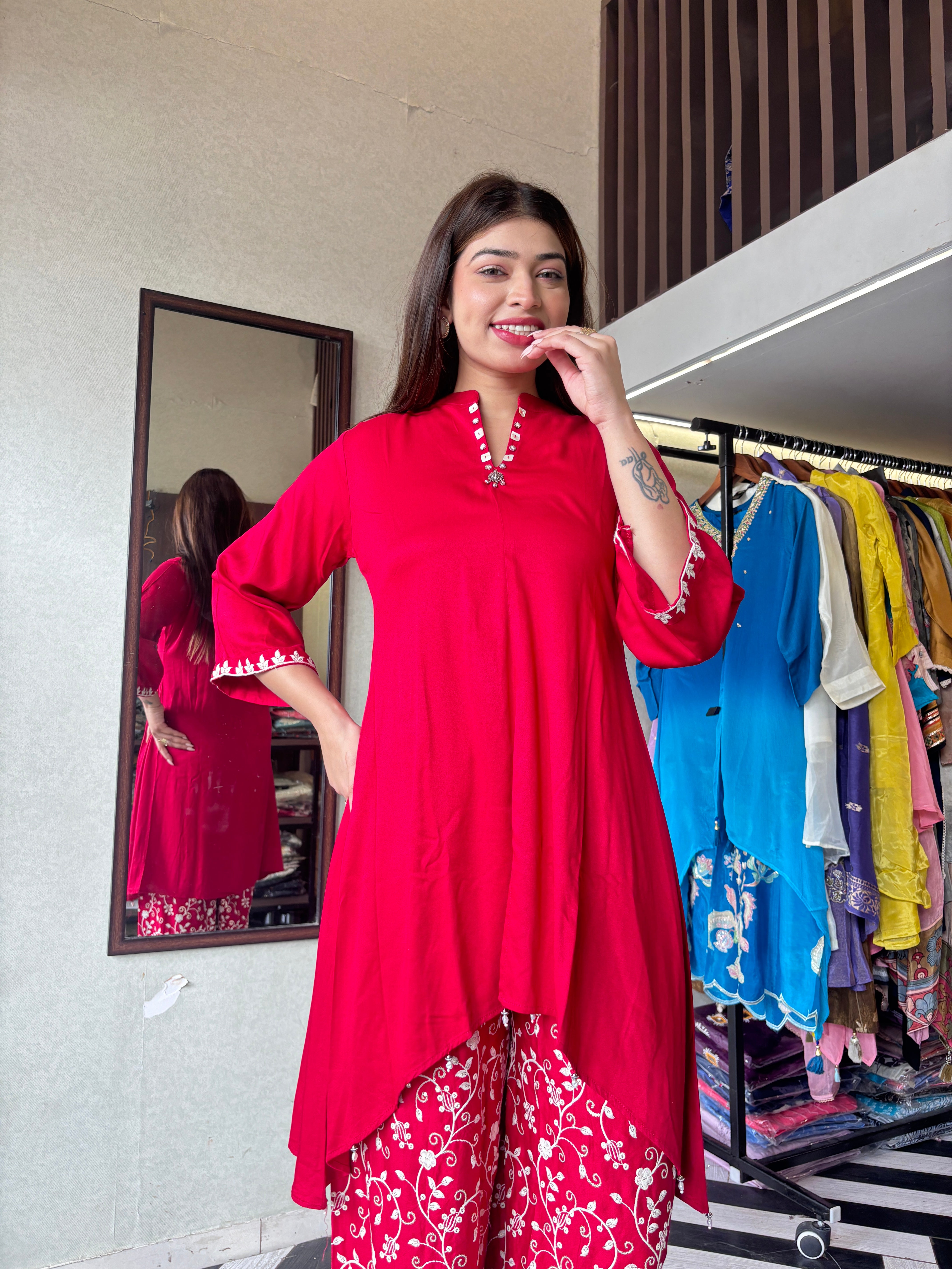 Image of Pure Gaji Silk with Crepe Fabric Coord Set ( Thread Work )