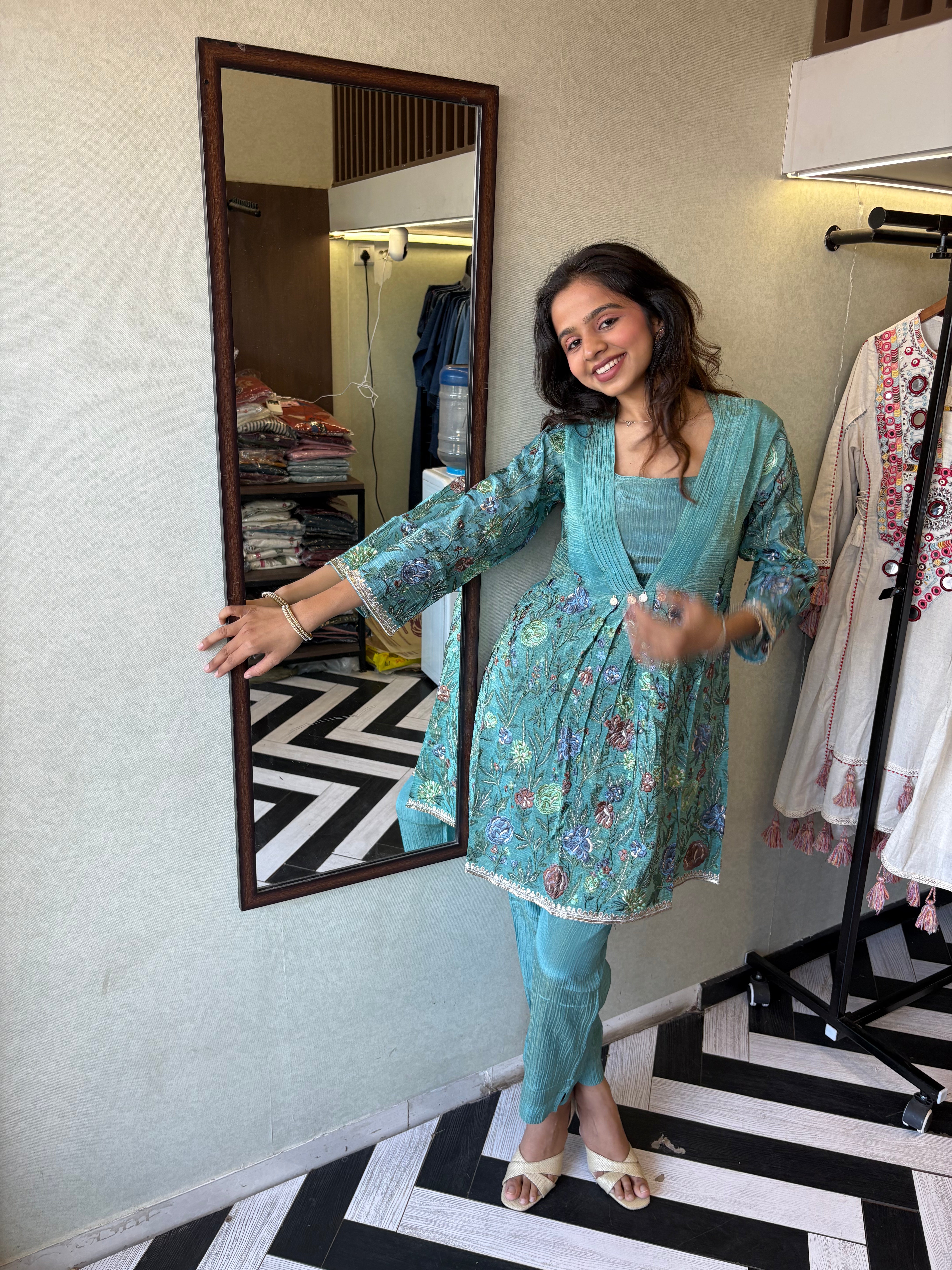 Image of Step into the spotlight with this stunning 2-piece coord set in rich green shimmer - crafted from premium shimmer fabric with accessory detailing that brings elegance to life