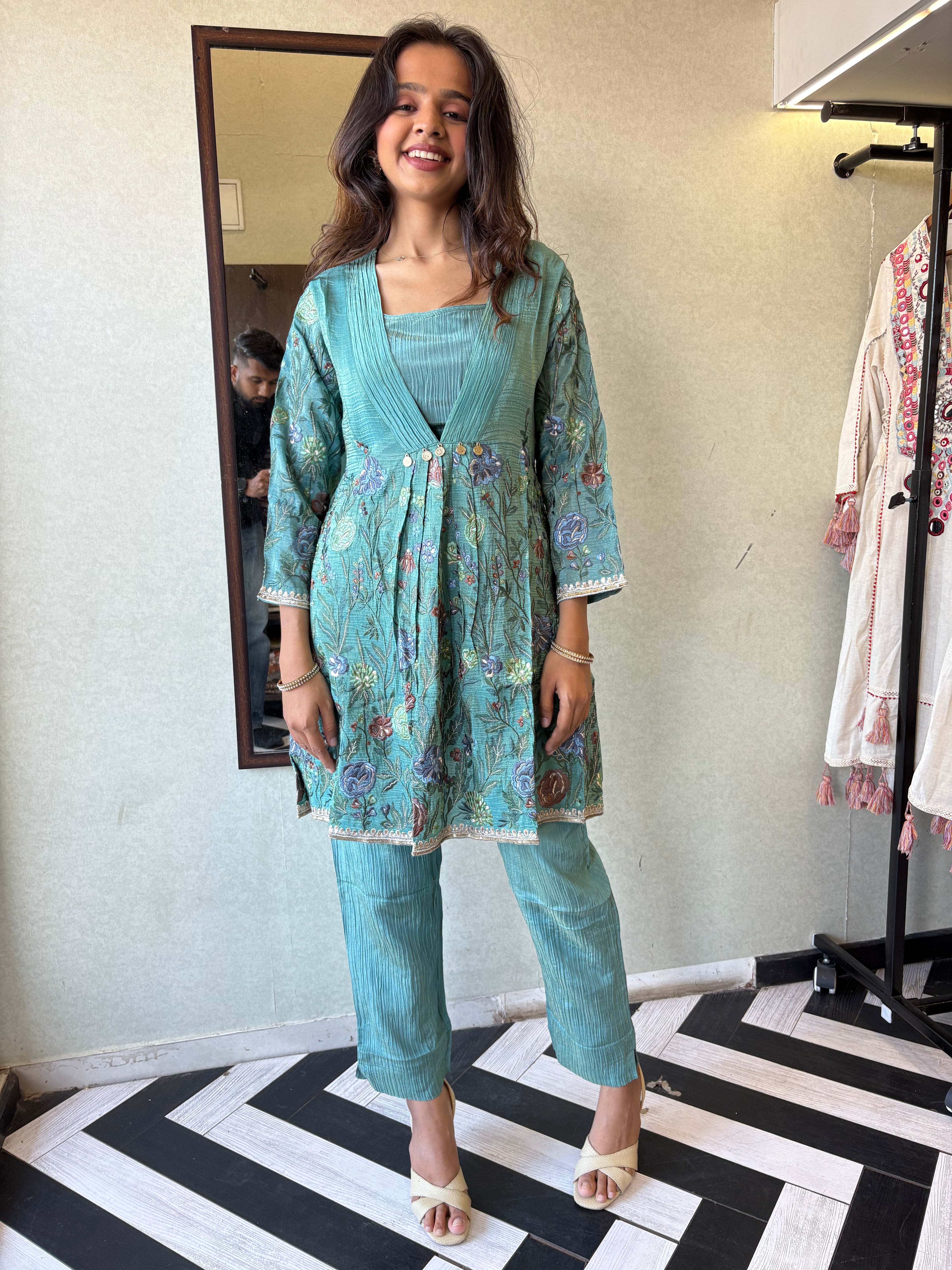 Image of Step into the spotlight with this stunning 2-piece coord set in rich green shimmer - crafted from premium shimmer fabric with accessory detailing that brings elegance to life