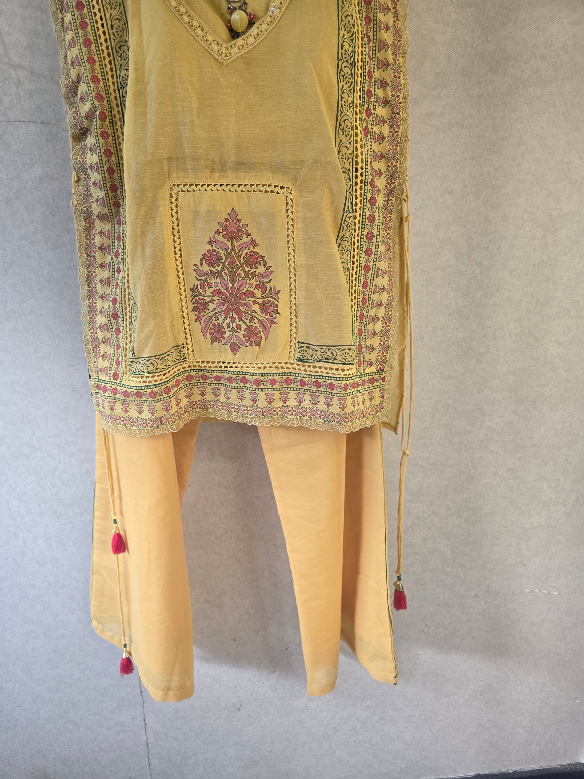 Pastel Yellow Floral Print Cape Style Co-Ord Set