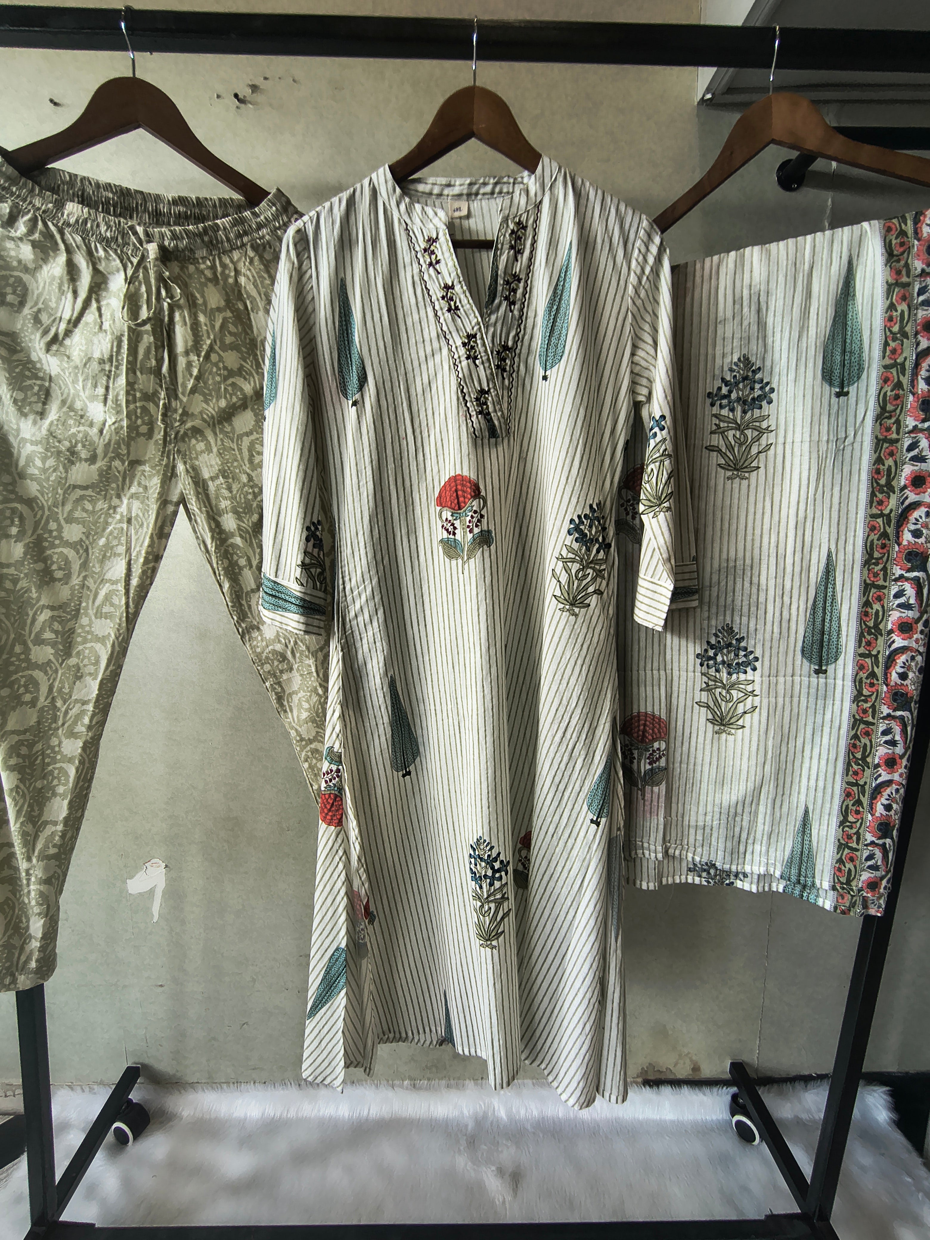 Image of Premium Ivory Handblock Printed Cotton Straight Kurta Set with Printed Pants & Dupatta