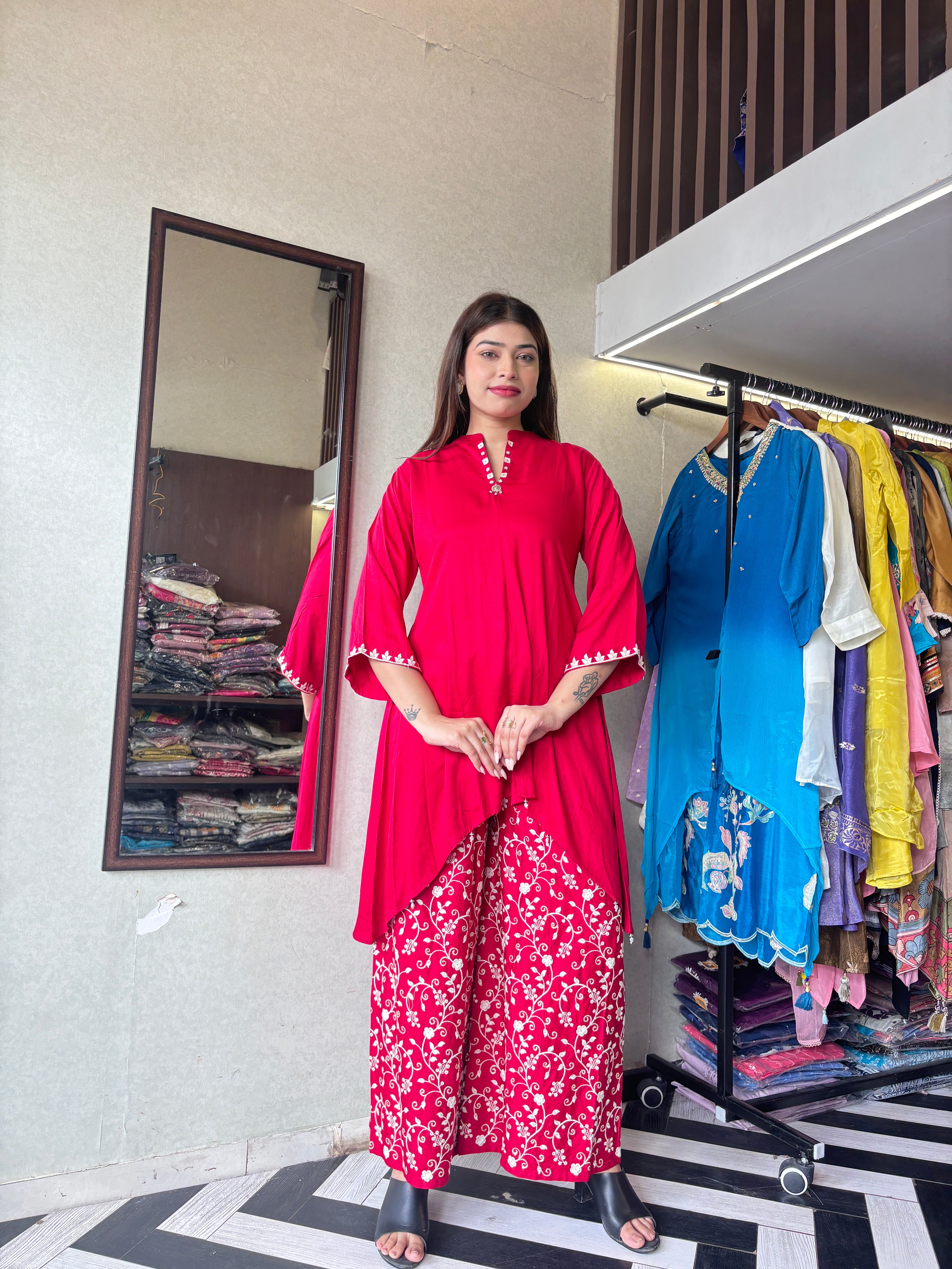 Image of Pure Gaji Silk with Crepe Fabric Coord Set ( Thread Work )