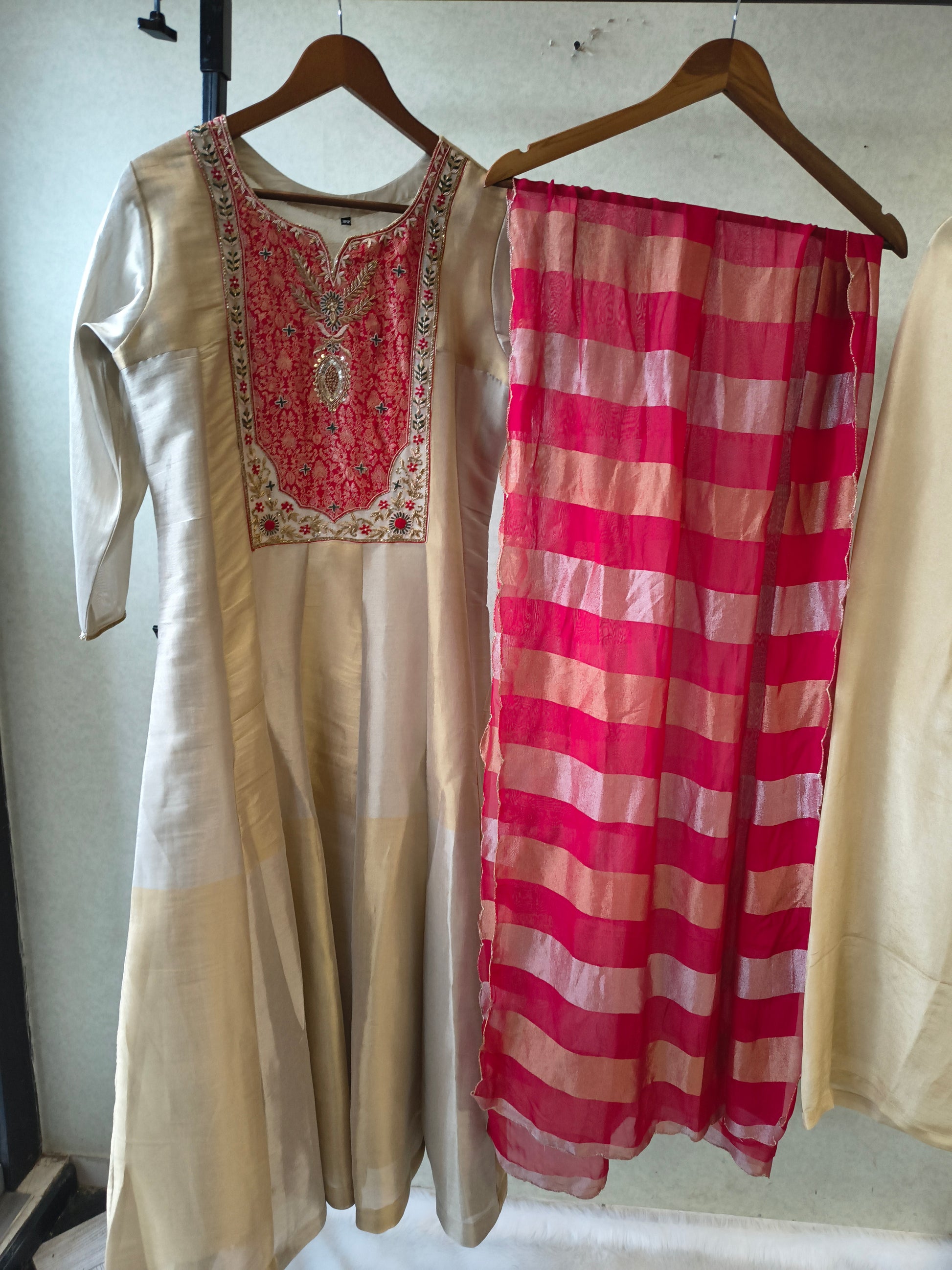 Ivory Embroidered Designer Kurta Set with Pink Striped Organza Dupatta | Premium 3 Piece Ethnic Suit