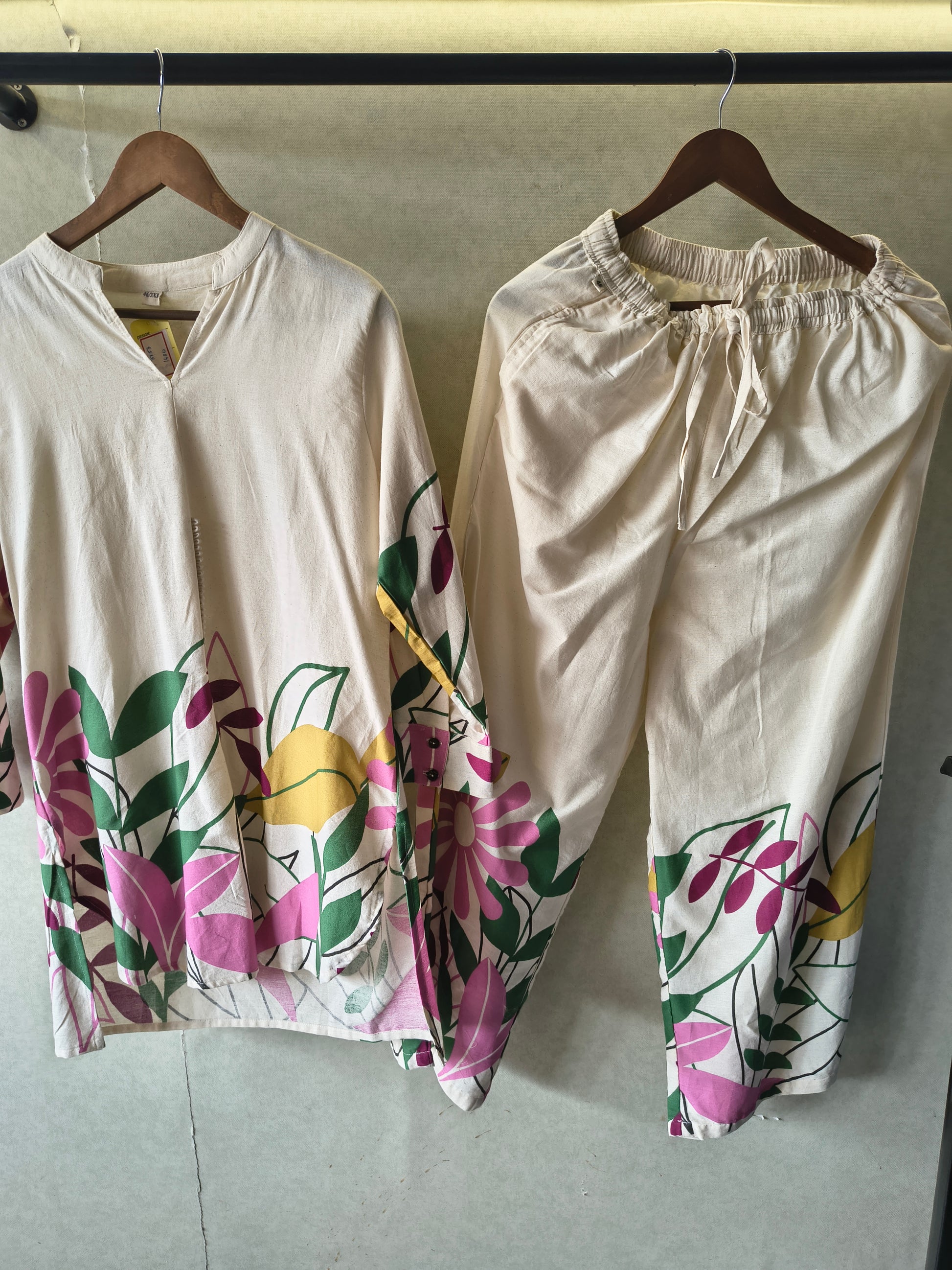 Premium Off-White Floral Printed Kurta Pant Co-Ord Set