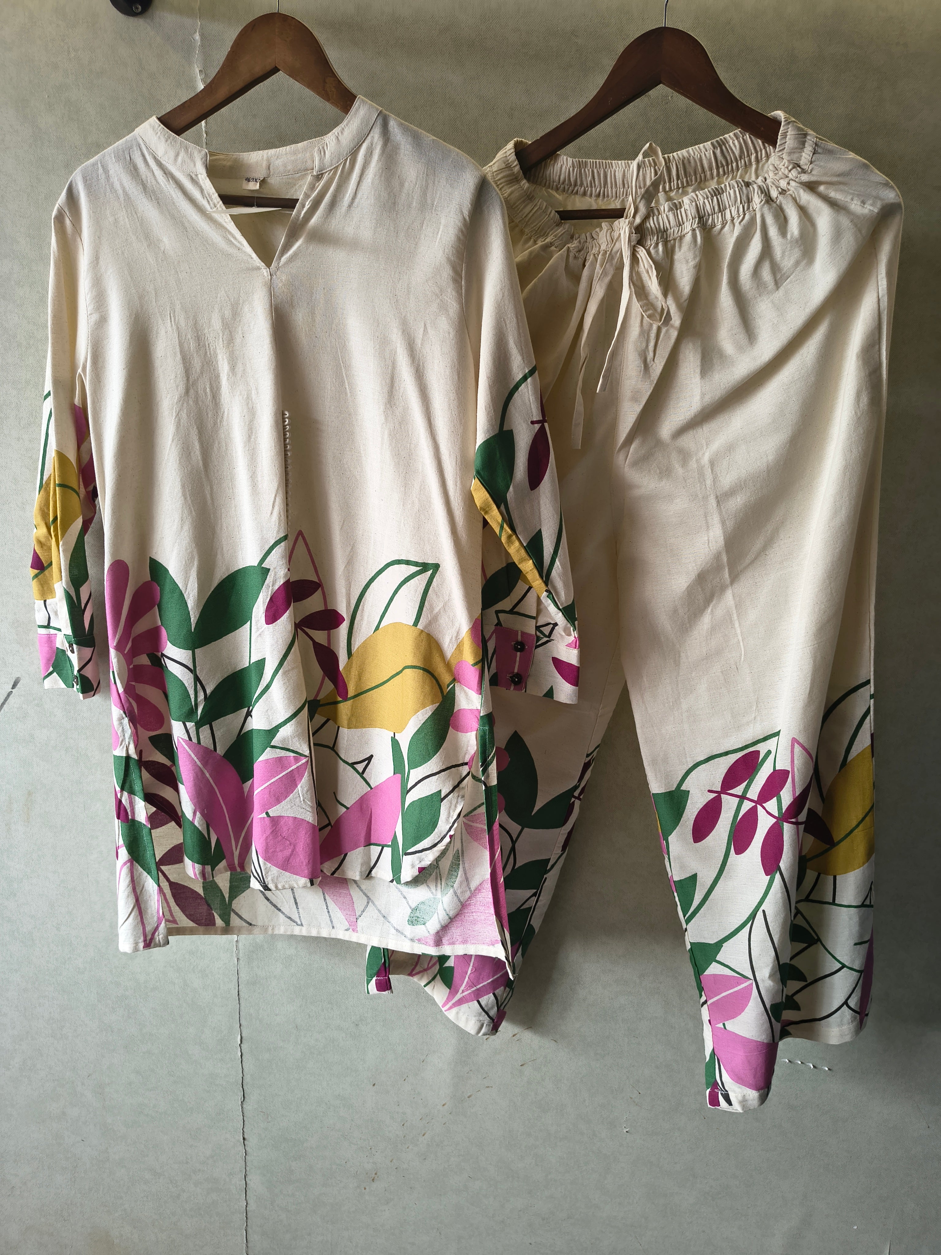 Image of Premium Off-White Floral Printed Kurta Pant Co-Ord Set