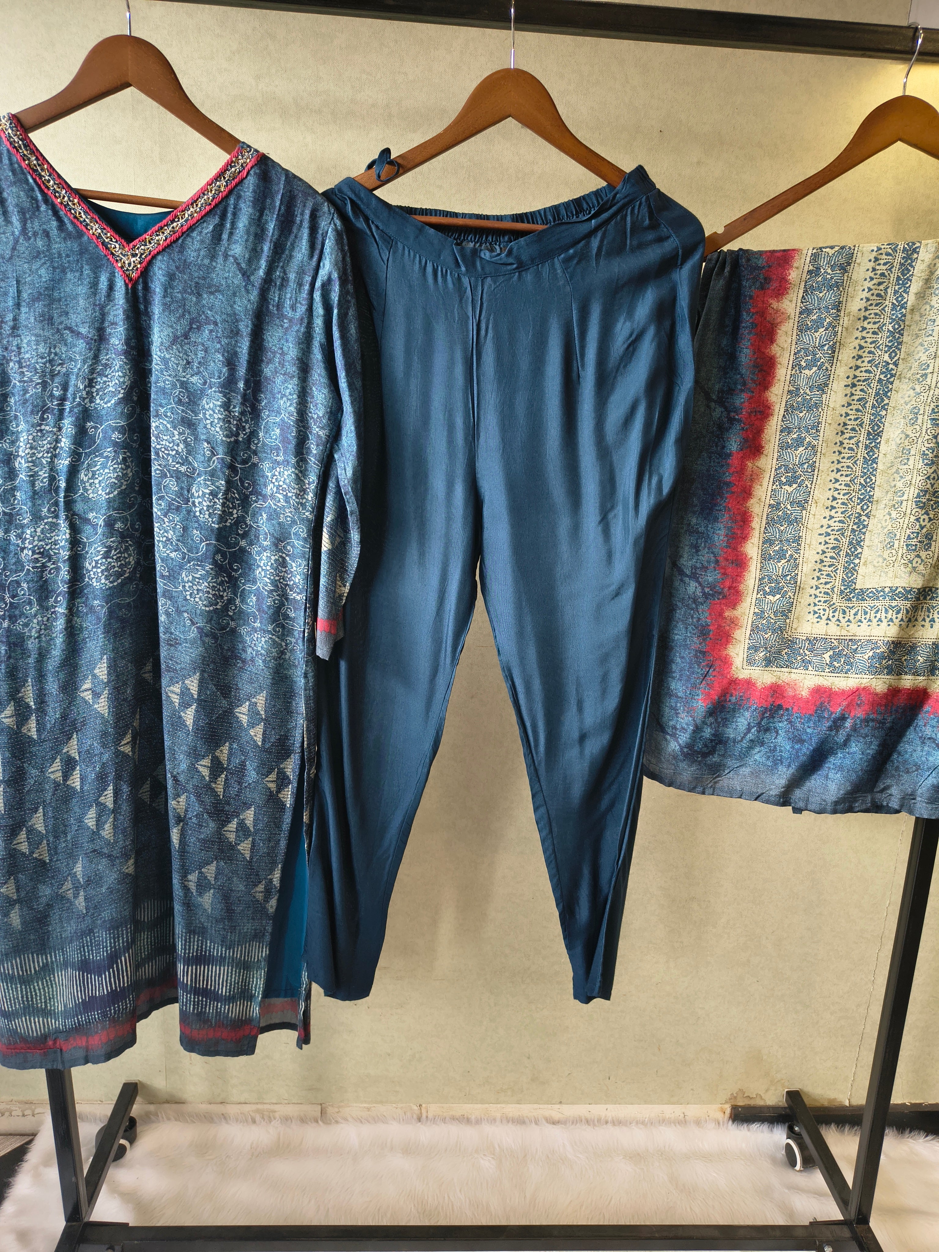 Image of Premium Midnight Blue Printed Kurta with Straight Pants & Artistic Border Dupatta Set