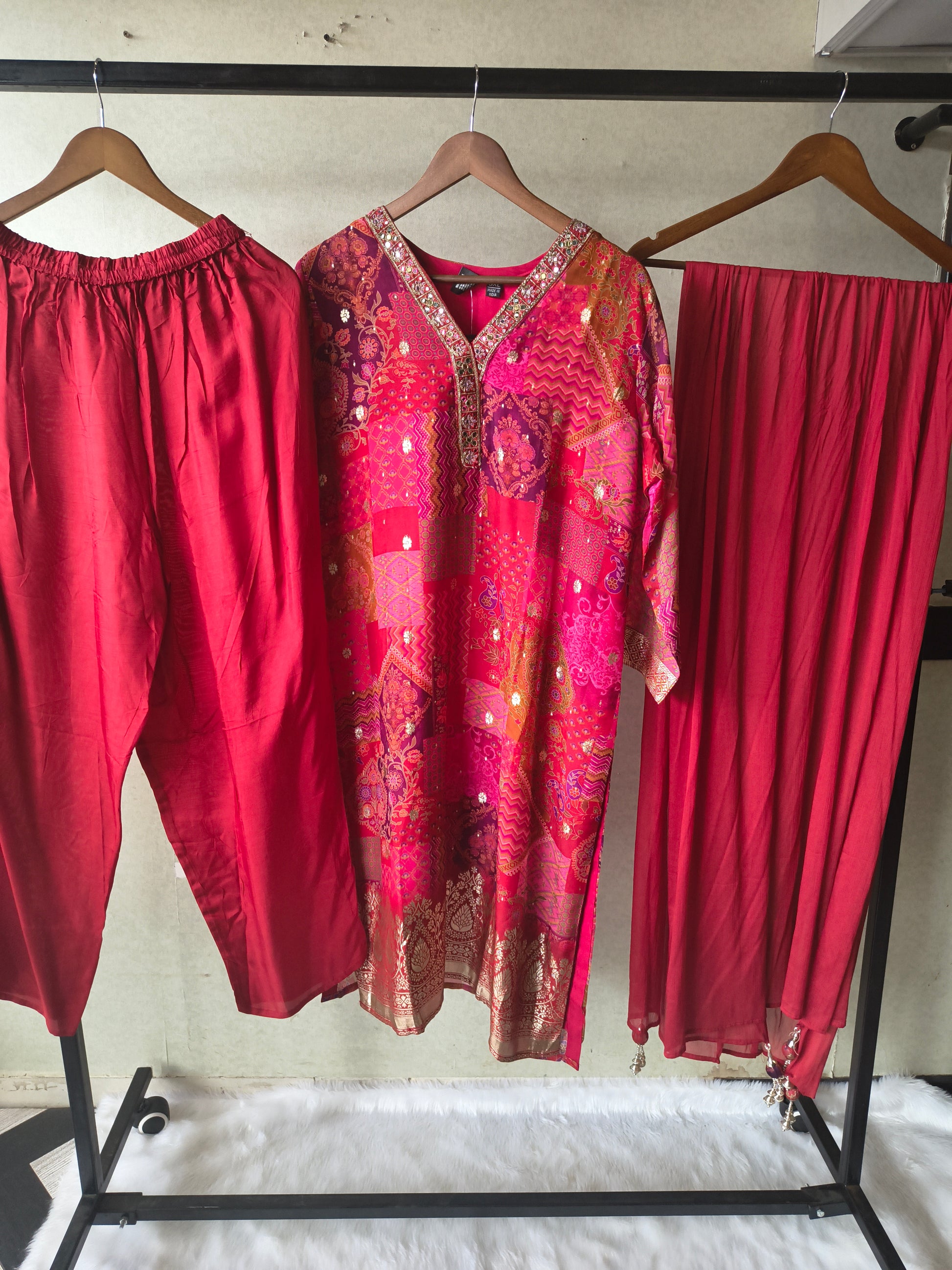 Premium Crimson Red Patchwork Printed Kurta Set with Embellished V-Neck, Solid Pants & Chiffon Dupatta