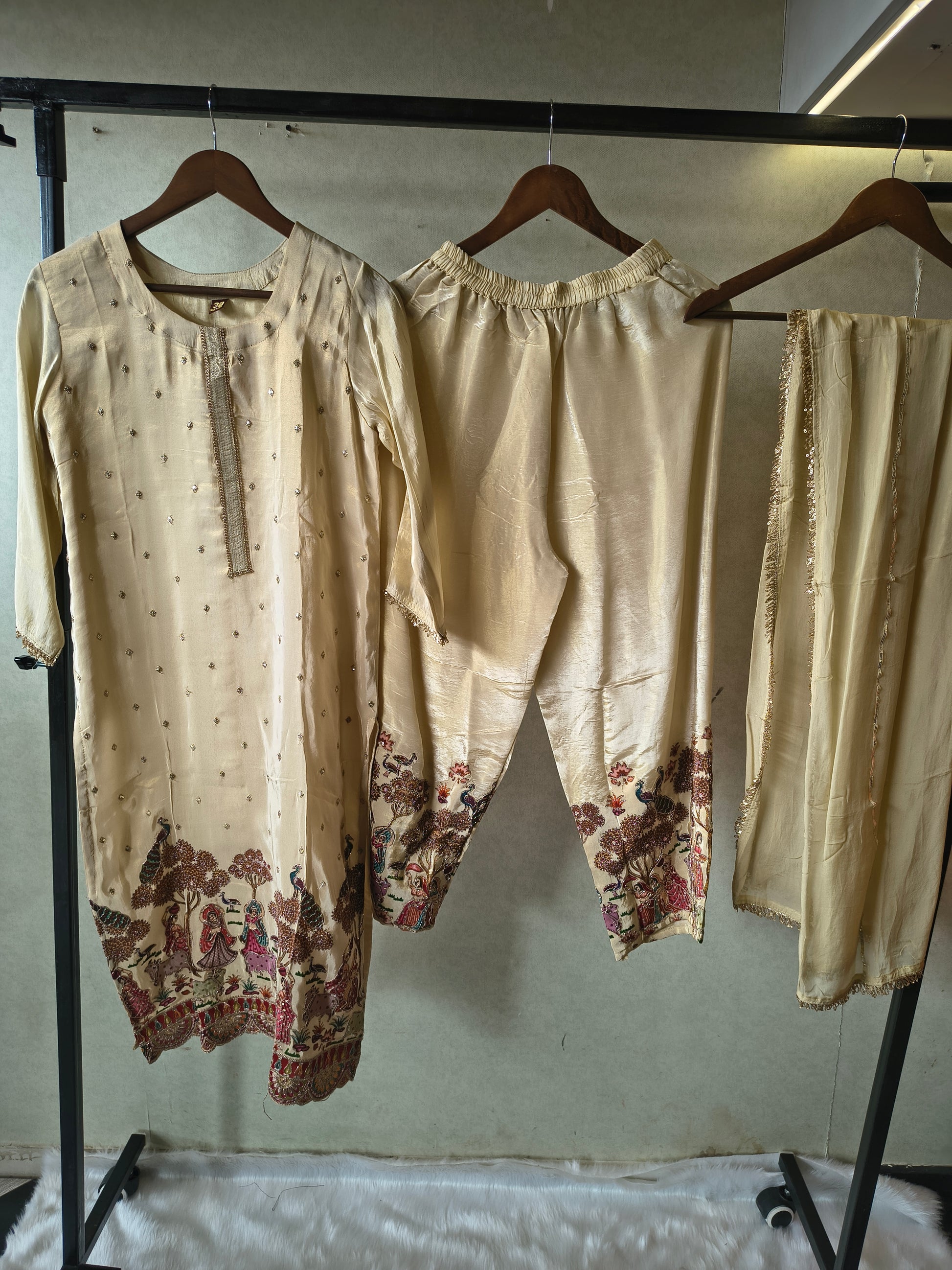 Ivory Silk Blend Printed Kurta Set with Scenic Border Print & Embellished Dupatta – Premium 3 Piece Ethnic Ensemble
