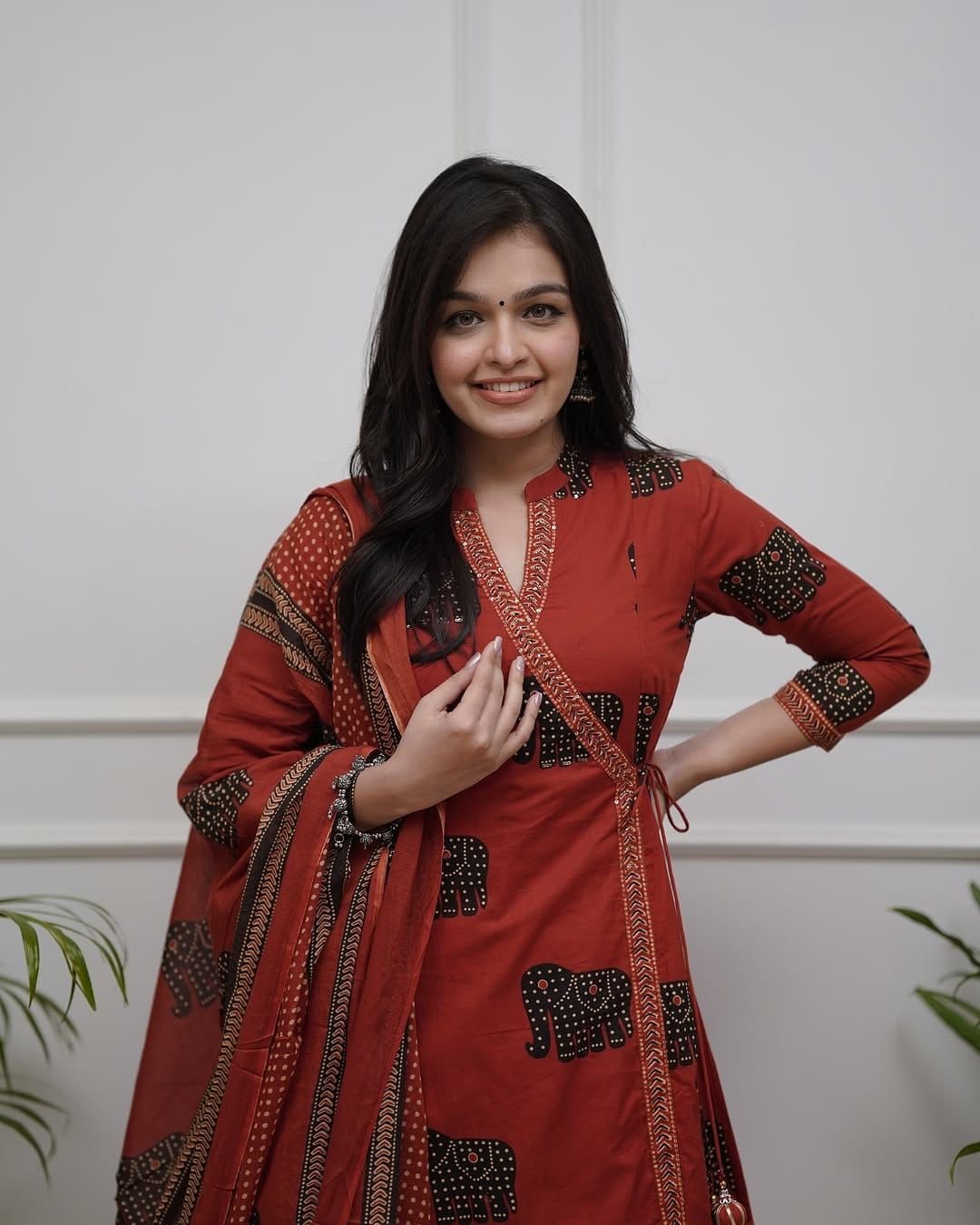 Hathi Print Embroidery Cotton Kurti Set