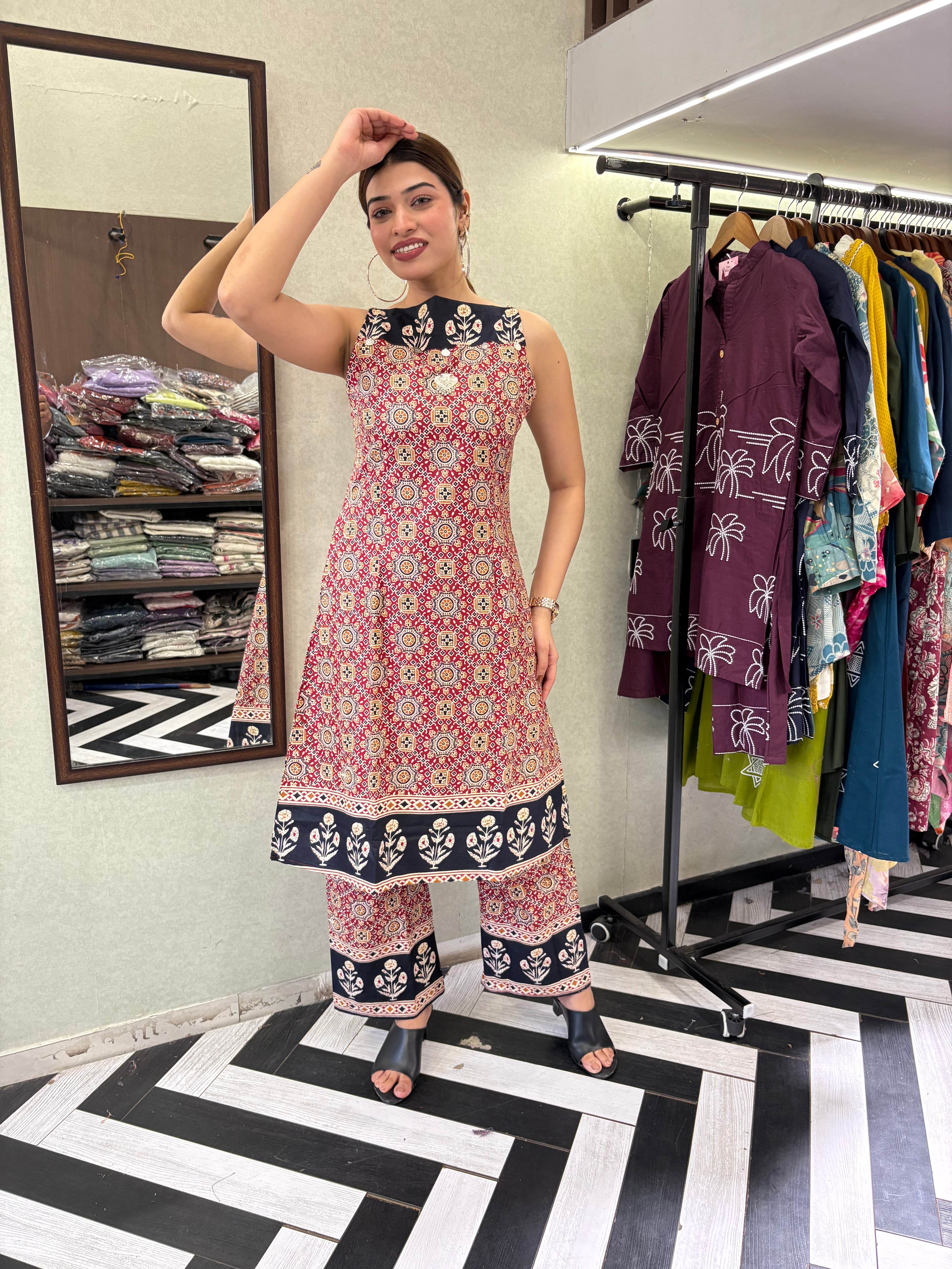 Image of Pure Cotton 2 Piece with V neck work