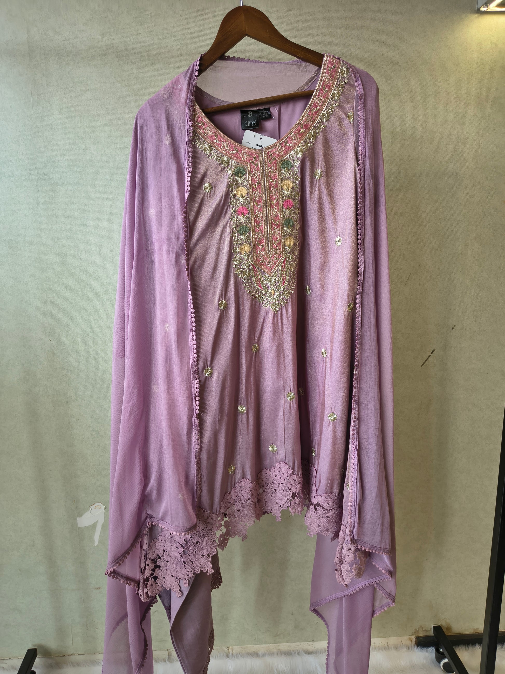 Premium Dusty Lilac Embroidered Kurta Set with Lace Hem & Dupatta