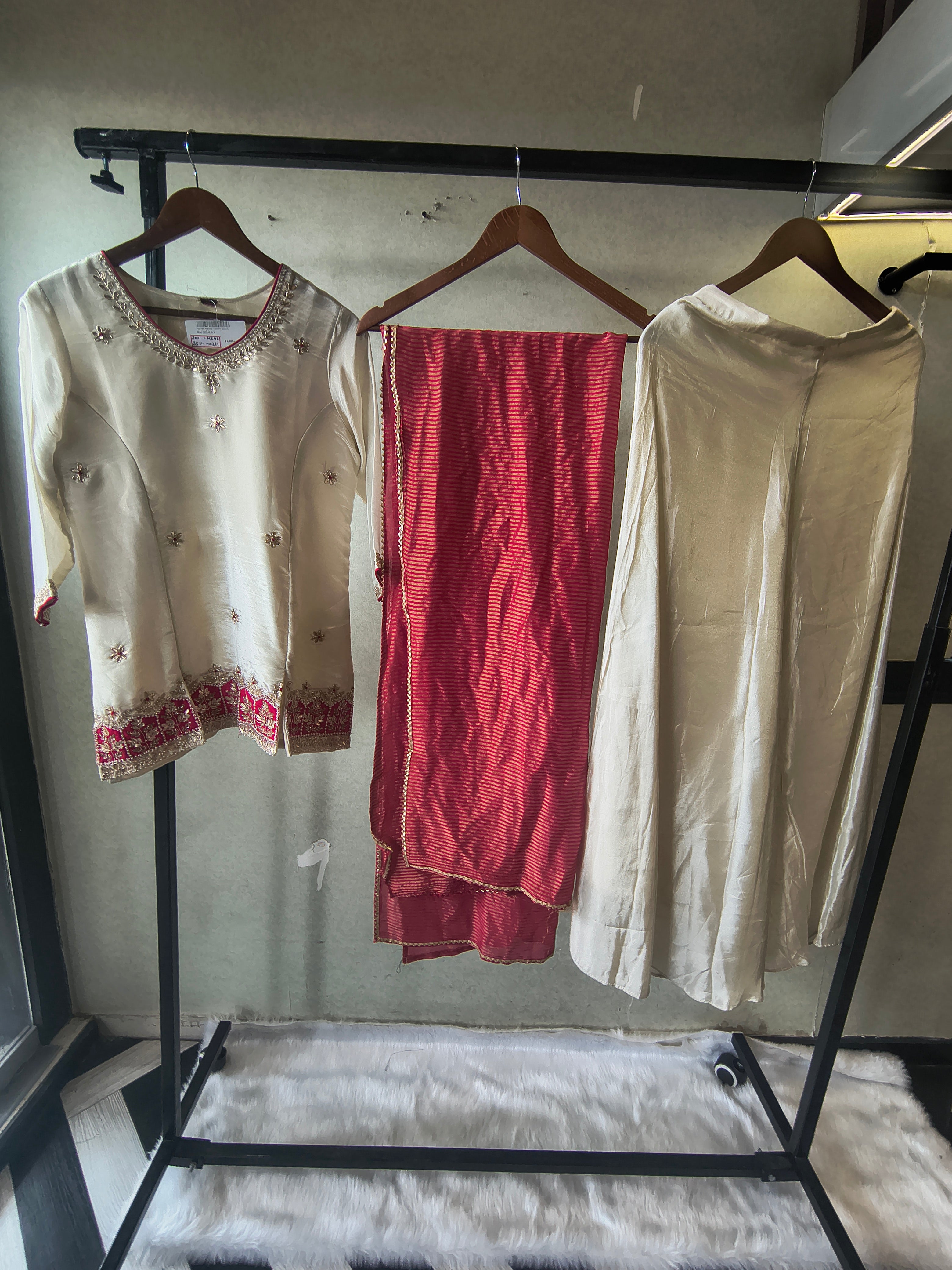 Image of Ivory Tissue Silk Embroidered Kurta with Flared Palazzo & Contrast Pink Leheriya Dupatta – 3 Piece Festive Set